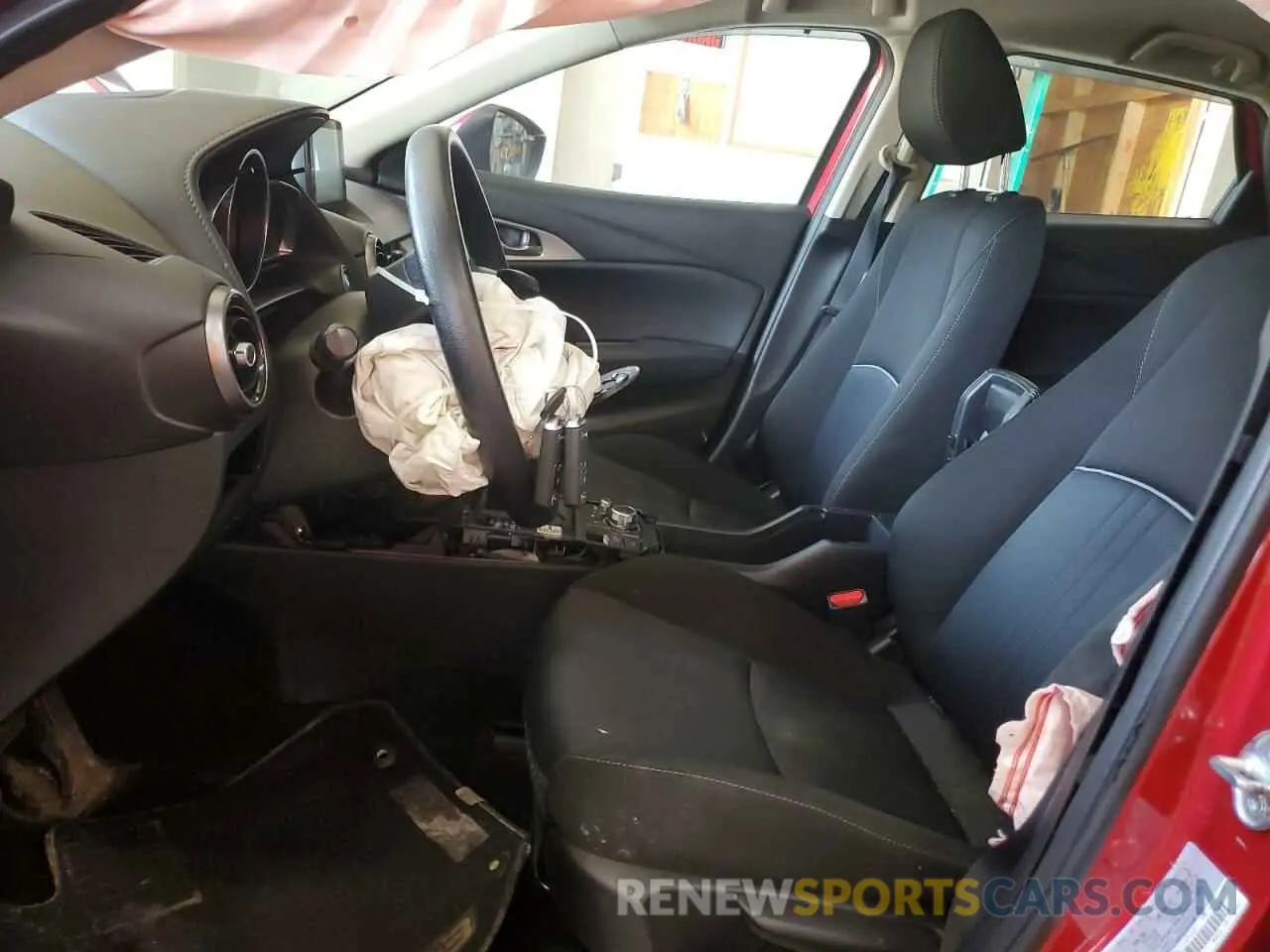 7 fotografías del automóvil dañado JM1DKFB73L1467405 MAZDA CX-3 2020