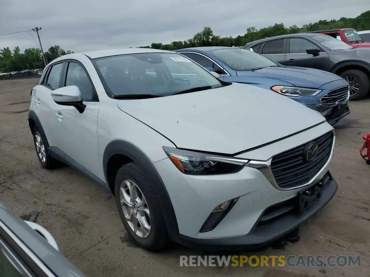 4 fotografías del automóvil dañado JM1DKFB75L1474078 MAZDA CX-3 2020