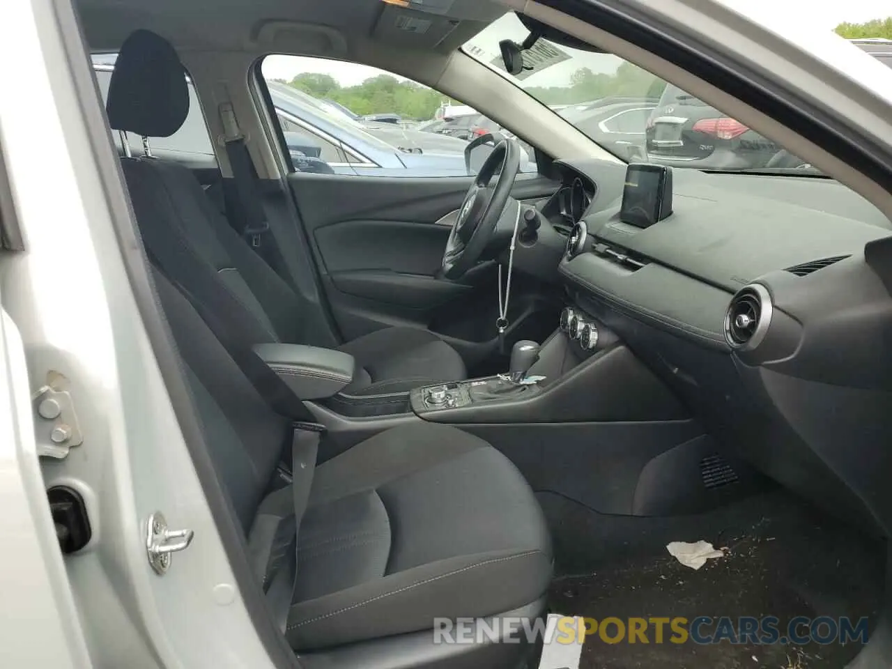 7 fotografías del automóvil dañado JM1DKFB75L1474078 MAZDA CX-3 2020
