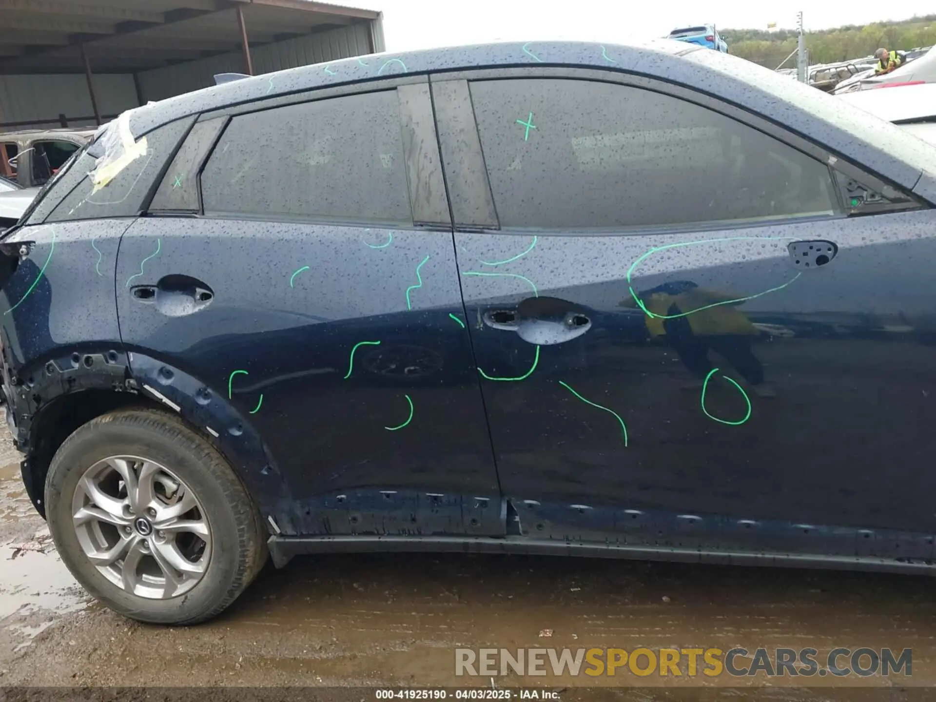 21 fotografías del automóvil dañado JM1DKFB78L1473491 MAZDA CX-3 2020