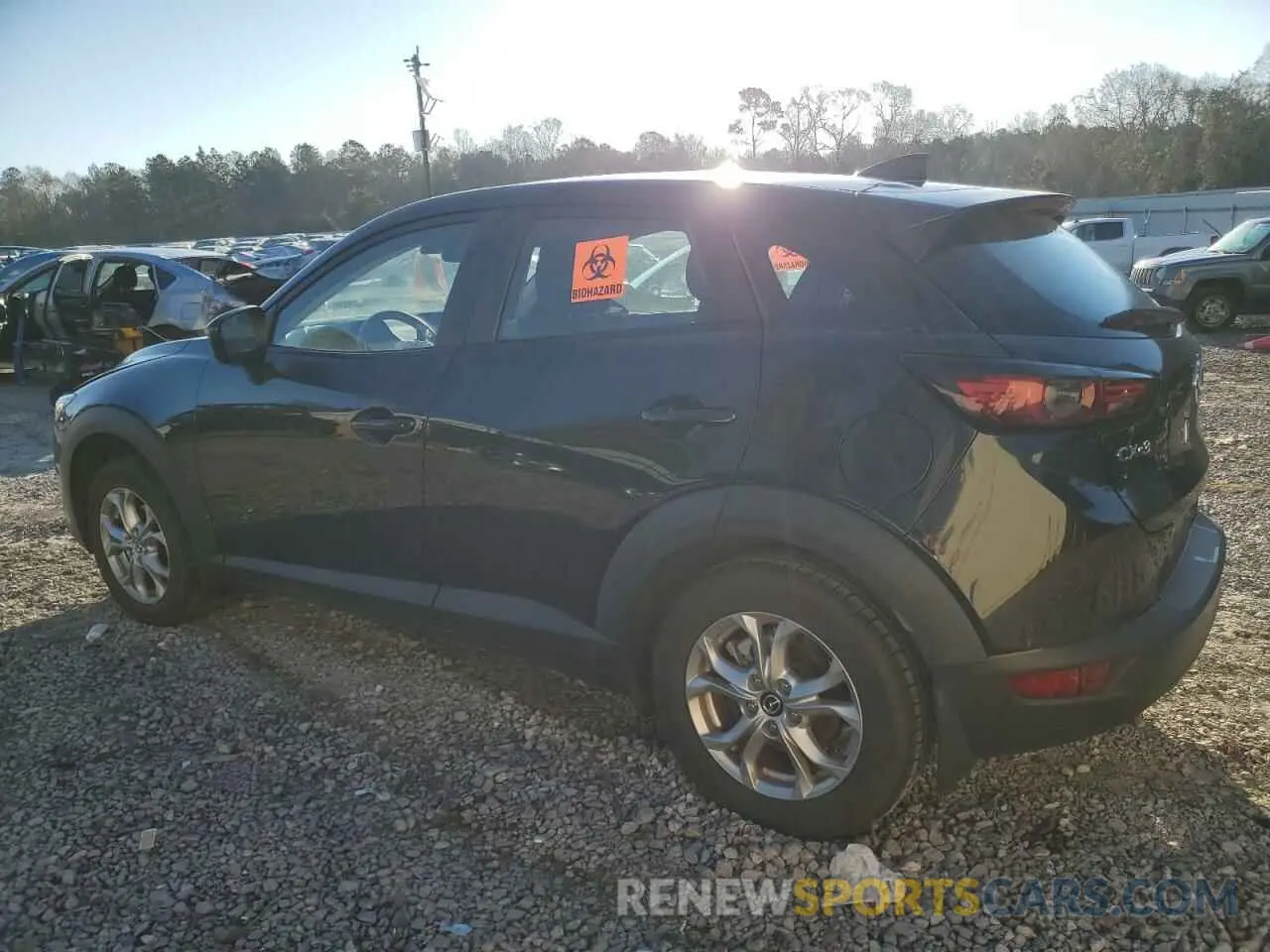 2 fotografías del automóvil dañado JM1DKDB71M1510855 MAZDA CX-3 2021