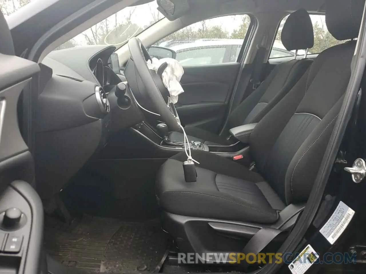 7 fotografías del automóvil dañado JM1DKDB71M1510855 MAZDA CX-3 2021