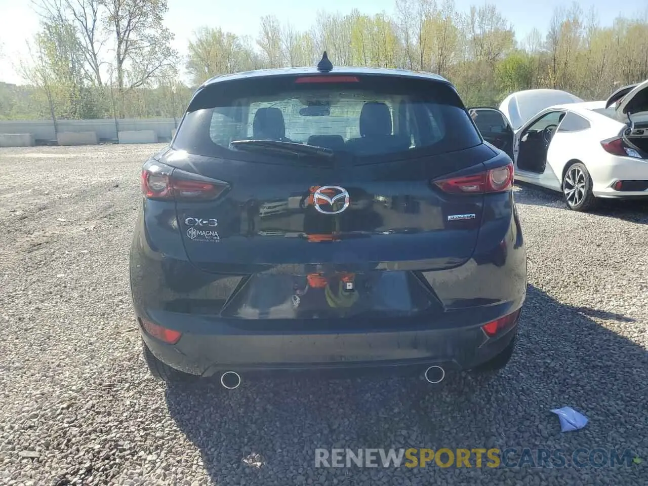 6 fotografías del automóvil dañado JM1DKDB74M1503916 MAZDA CX-3 2021