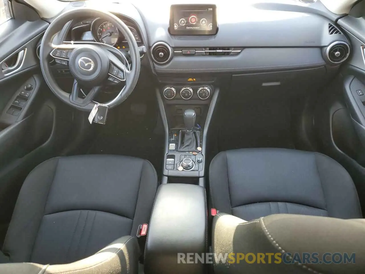 8 fotografías del automóvil dañado JM1DKDB79M1512613 MAZDA CX-3 2021
