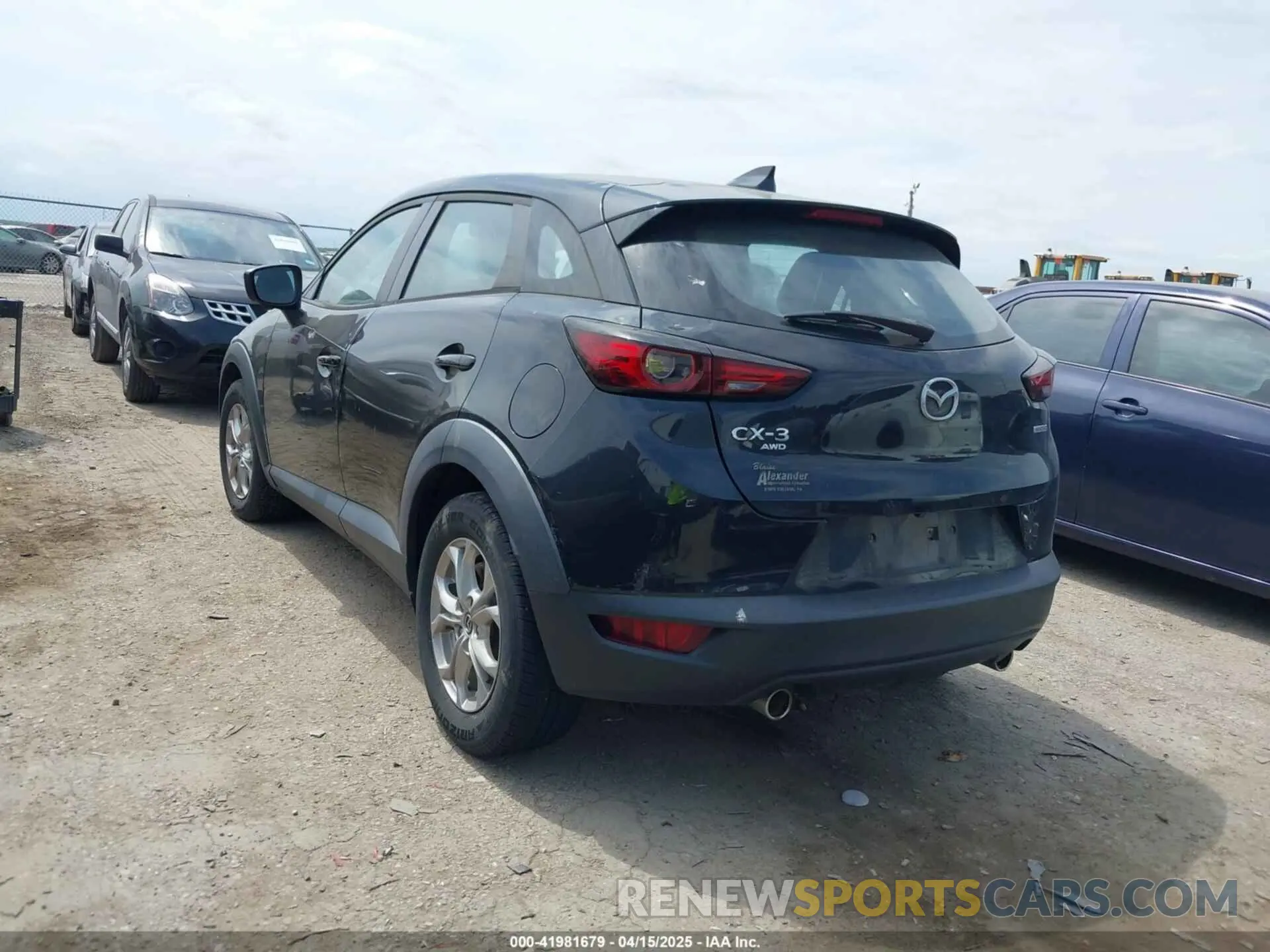 3 fotografías del automóvil dañado JM1DKFB72M1507720 MAZDA CX-3 2021