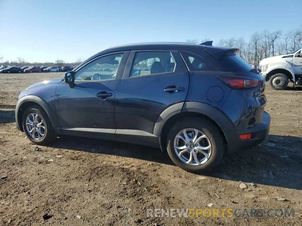 2 fotografías del automóvil dañado JM1DKFB73M1516569 MAZDA CX-3 2021
