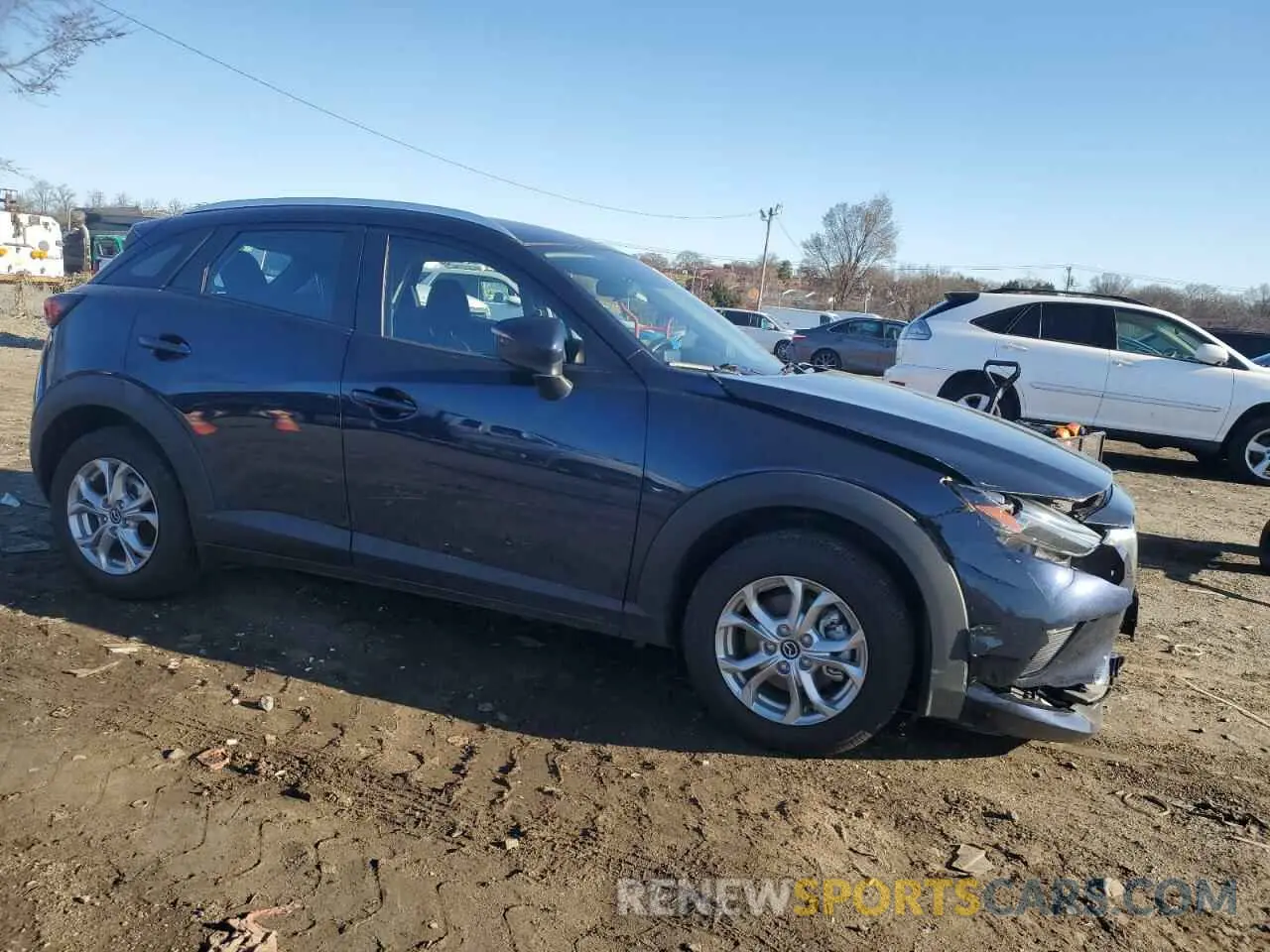 4 fotografías del automóvil dañado JM1DKFB73M1516569 MAZDA CX-3 2021