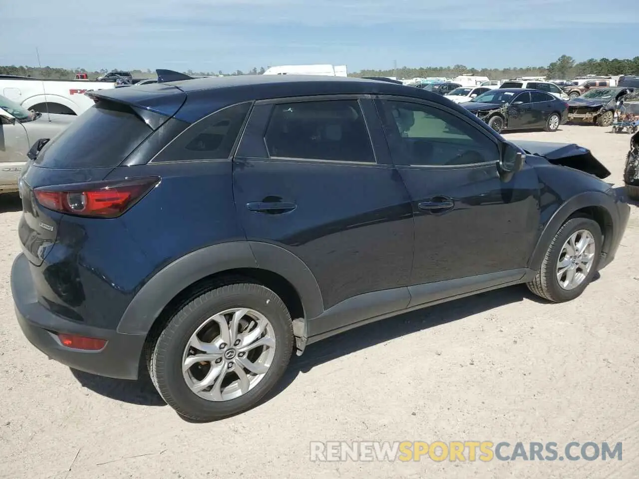 3 fotografías del automóvil dañado JM1DKFB78M1513666 MAZDA CX-3 2021