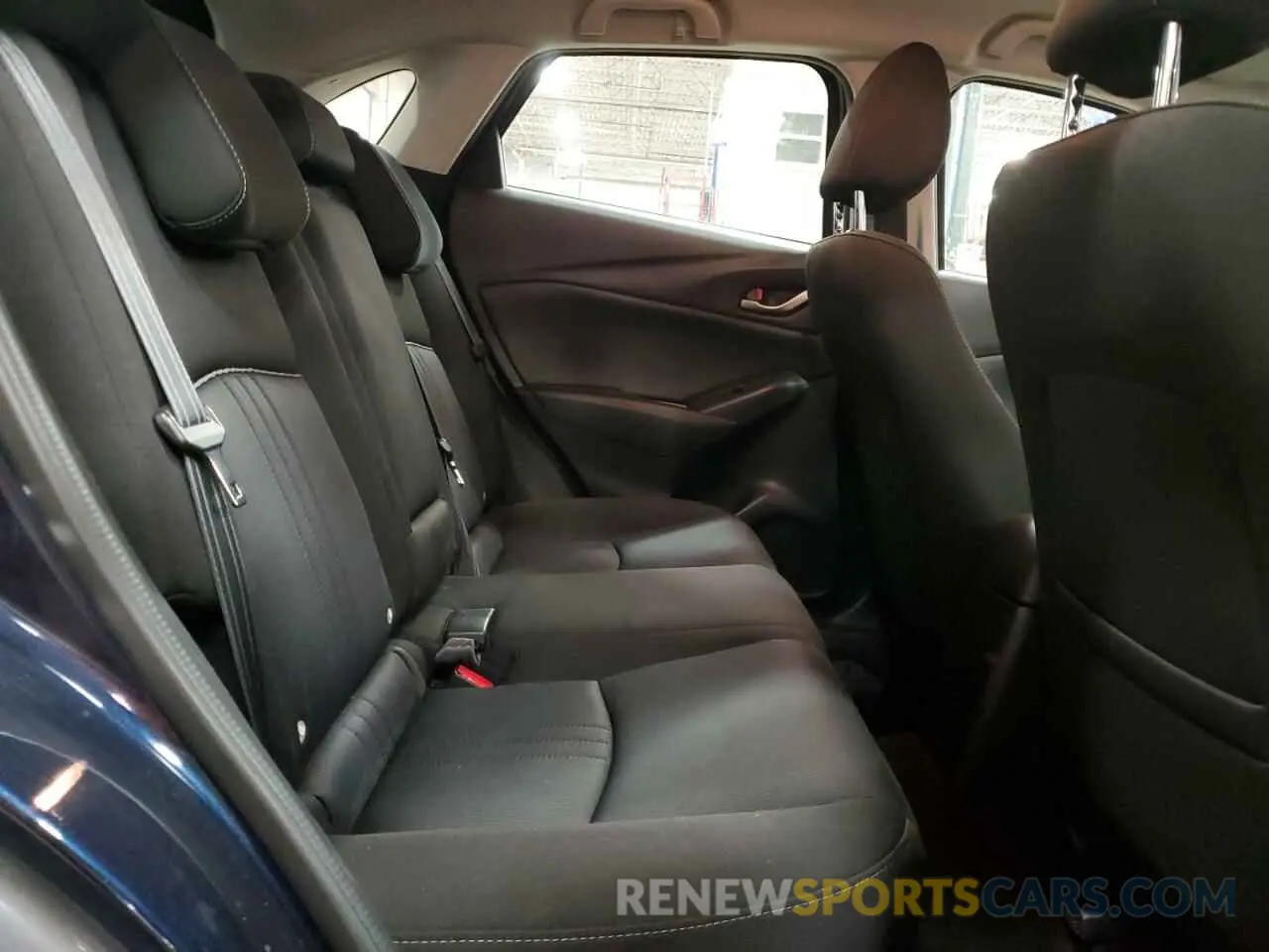 11 fotografías del automóvil dañado JM1DKFB79M1517662 MAZDA CX-3 2021