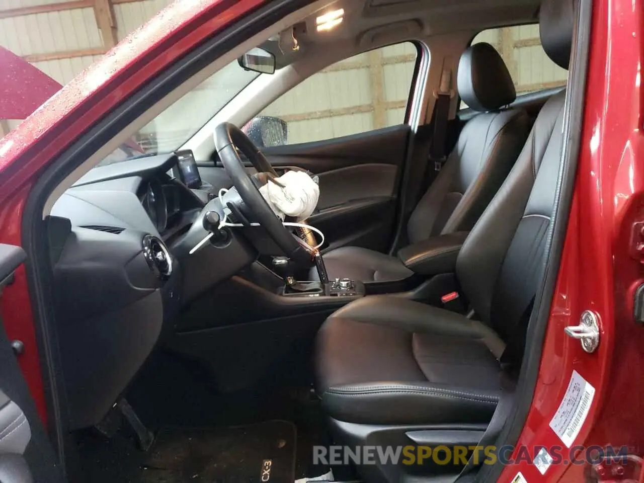 7 fotografías del automóvil dañado JM1DKFC79M1511245 MAZDA CX-3 2021