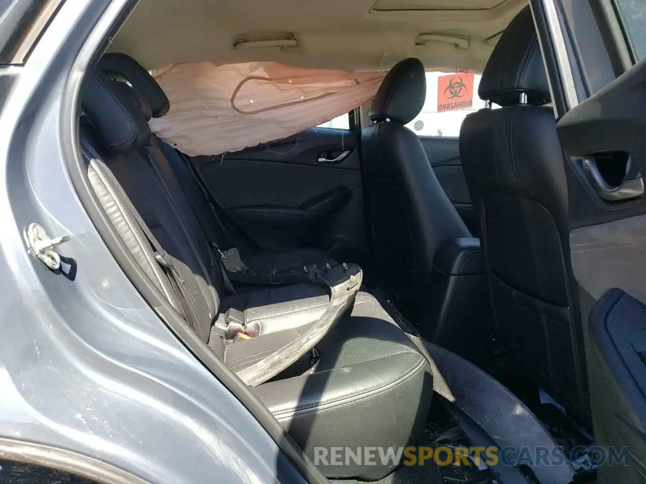 11 fotografías del automóvil dañado JM1DKFD70M1512475 MAZDA CX-3 2021