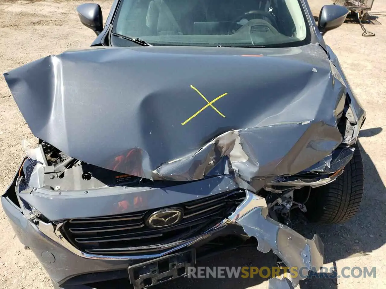 12 fotografías del automóvil dañado JM1DKFD70M1512475 MAZDA CX-3 2021