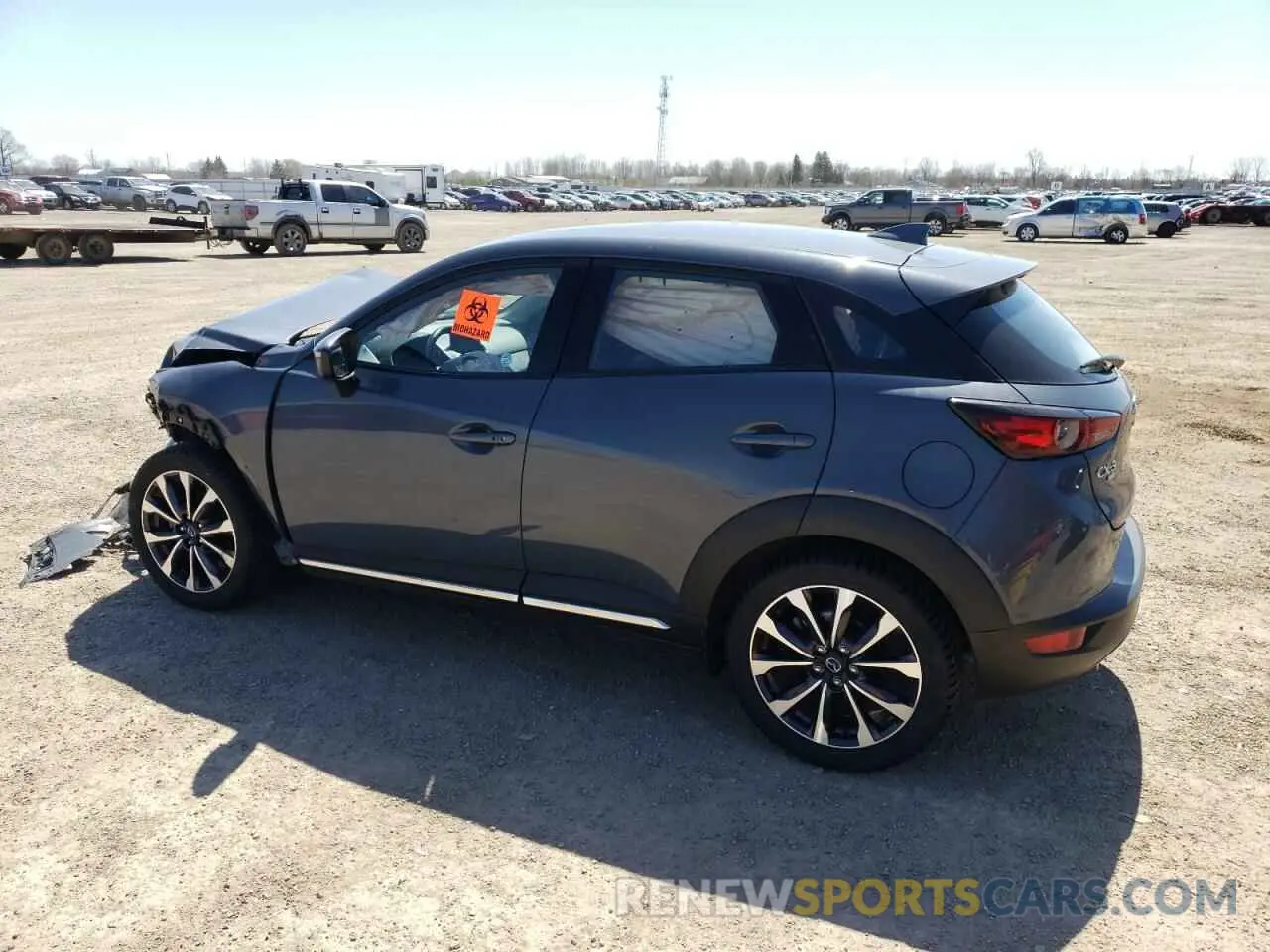 2 fotografías del automóvil dañado JM1DKFD70M1512475 MAZDA CX-3 2021