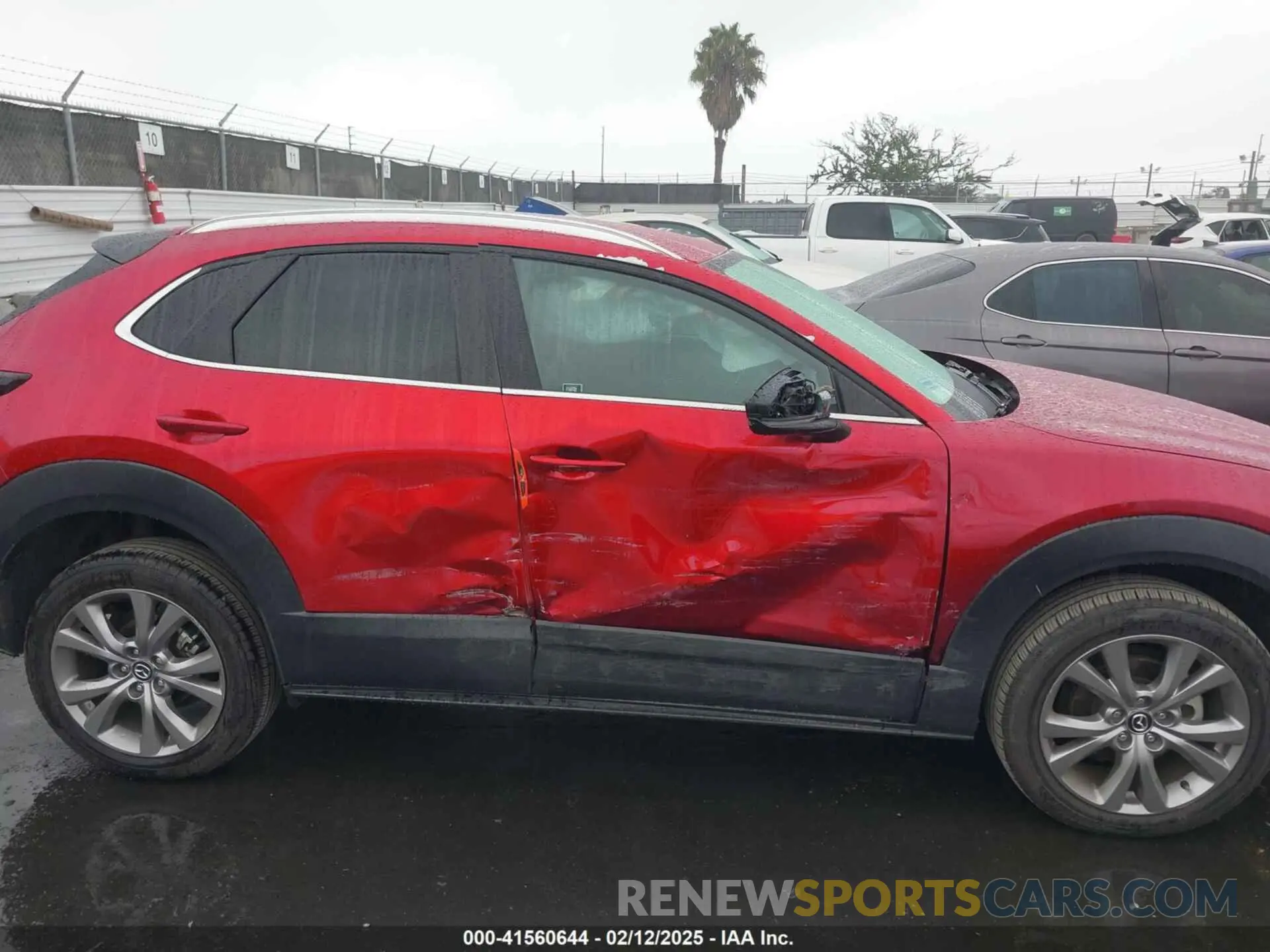 13 fotografías del automóvil dañado 3MVDMACL6LM123528 MAZDA CX-30 2020