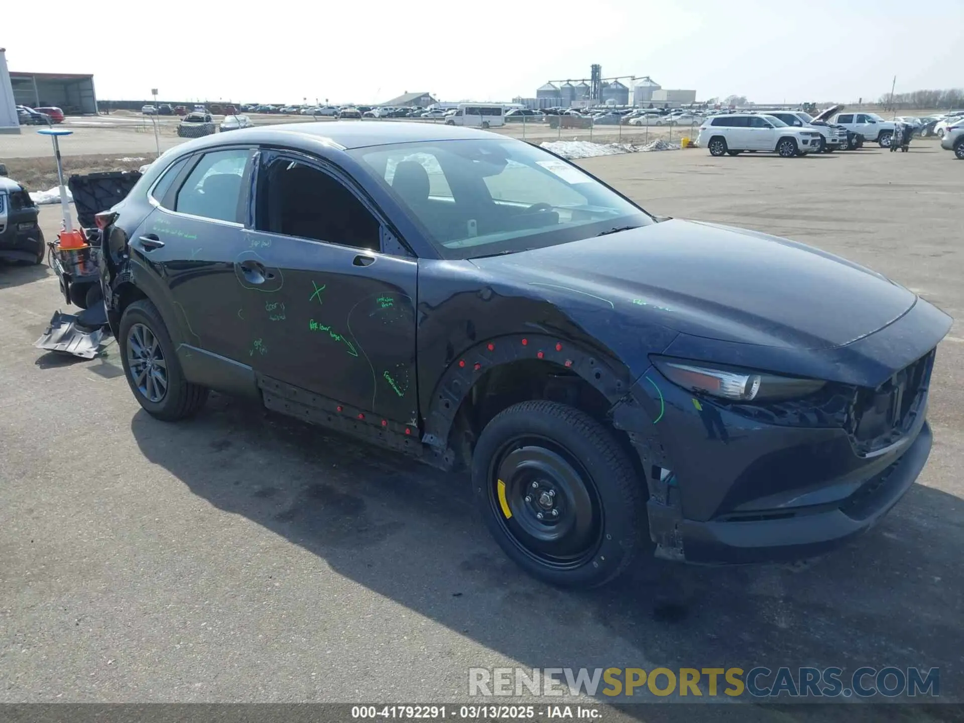 1 fotografías del automóvil dañado 3MVDMBBLXLM105461 MAZDA CX-30 2020