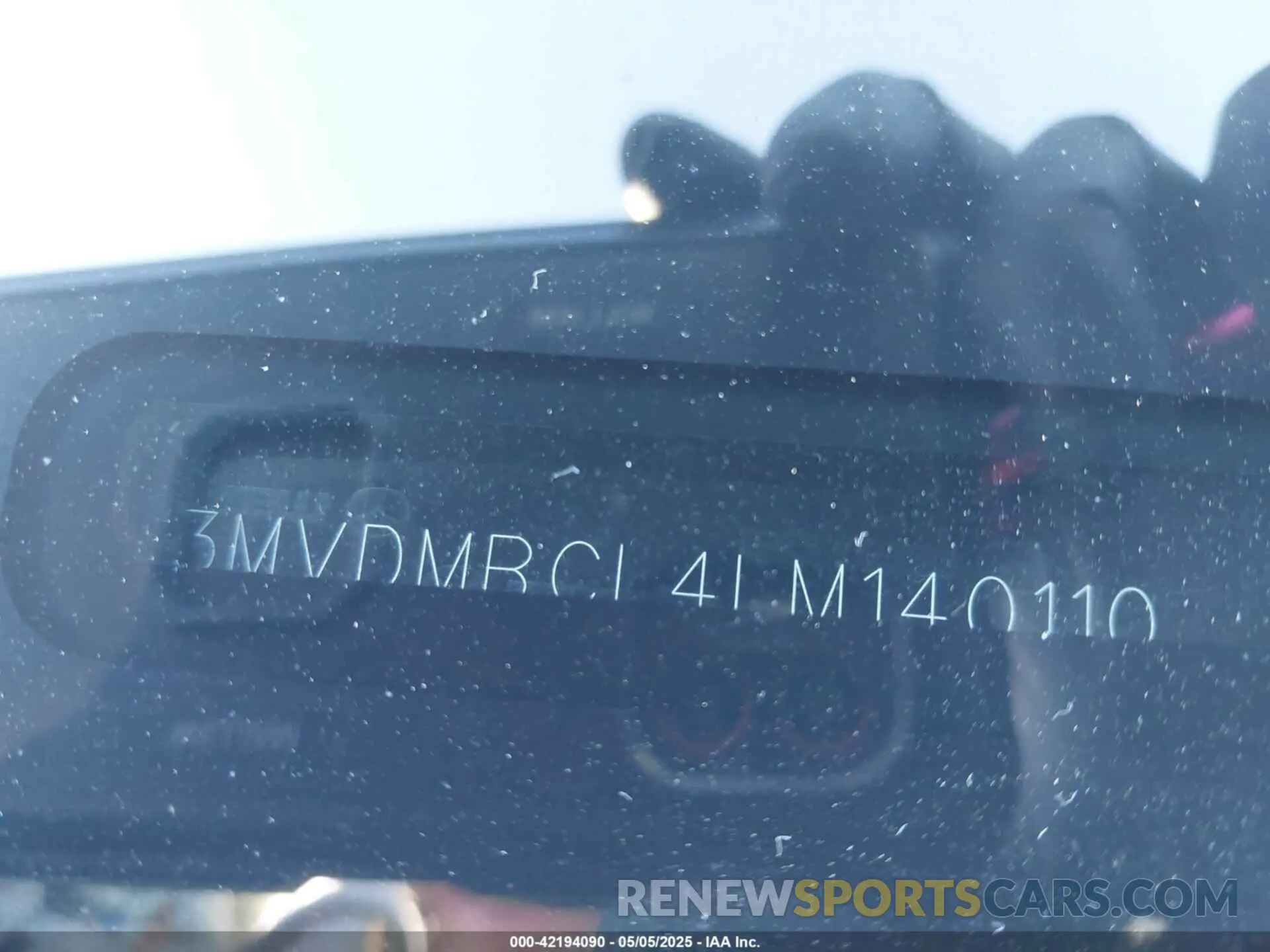 22 fotografías del automóvil dañado 3MVDMBCL4LM140110 MAZDA CX-30 2020