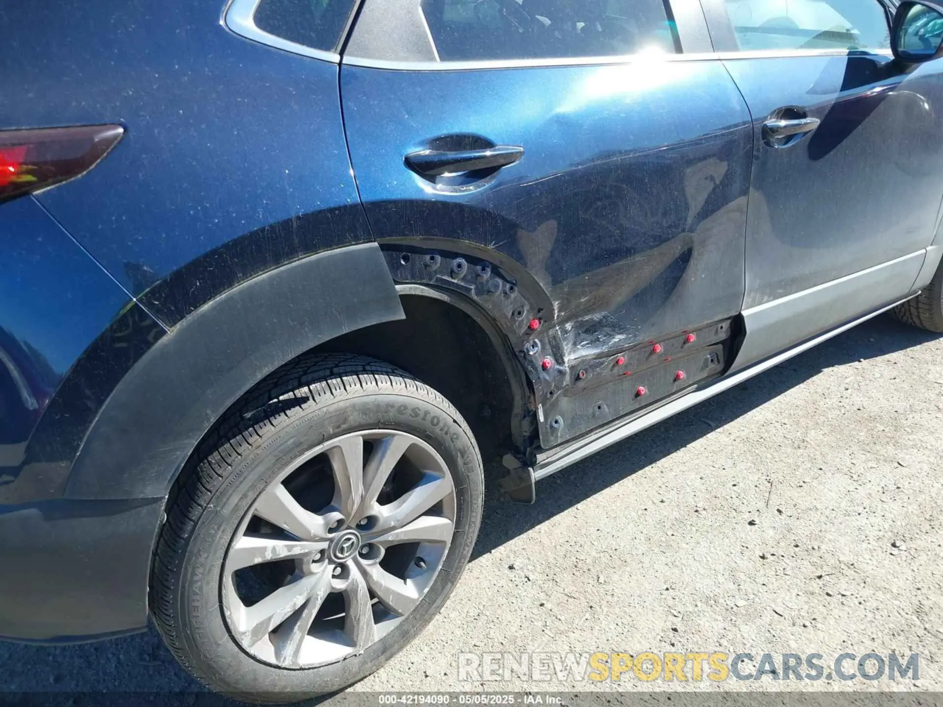 6 fotografías del automóvil dañado 3MVDMBCL4LM140110 MAZDA CX-30 2020