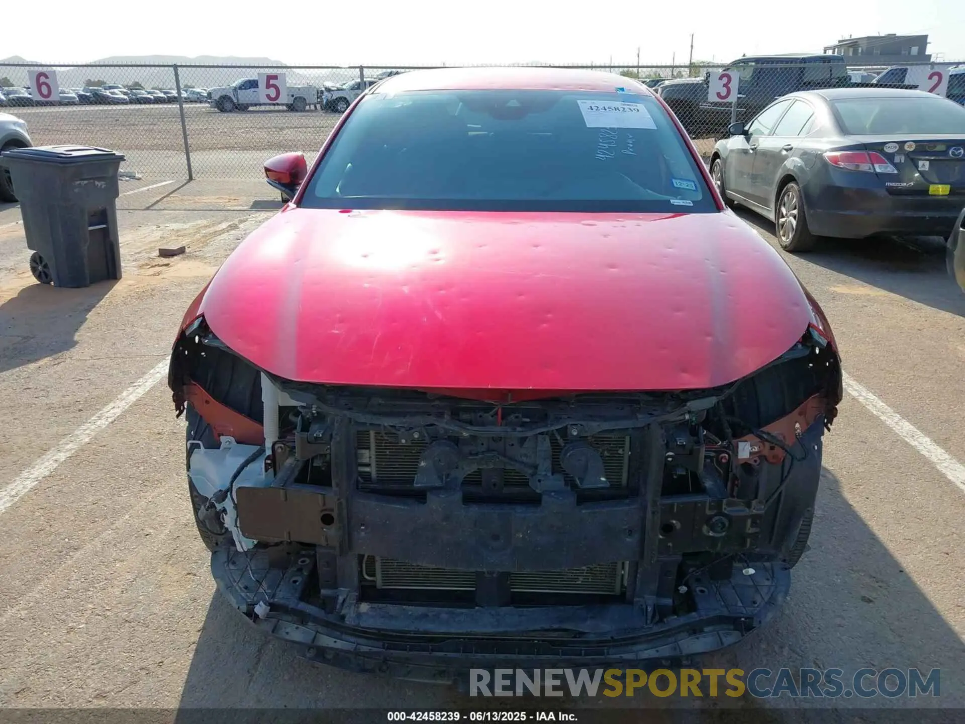 12 fotografías del automóvil dañado 3MVDMBCL9LM108964 MAZDA CX-30 2020