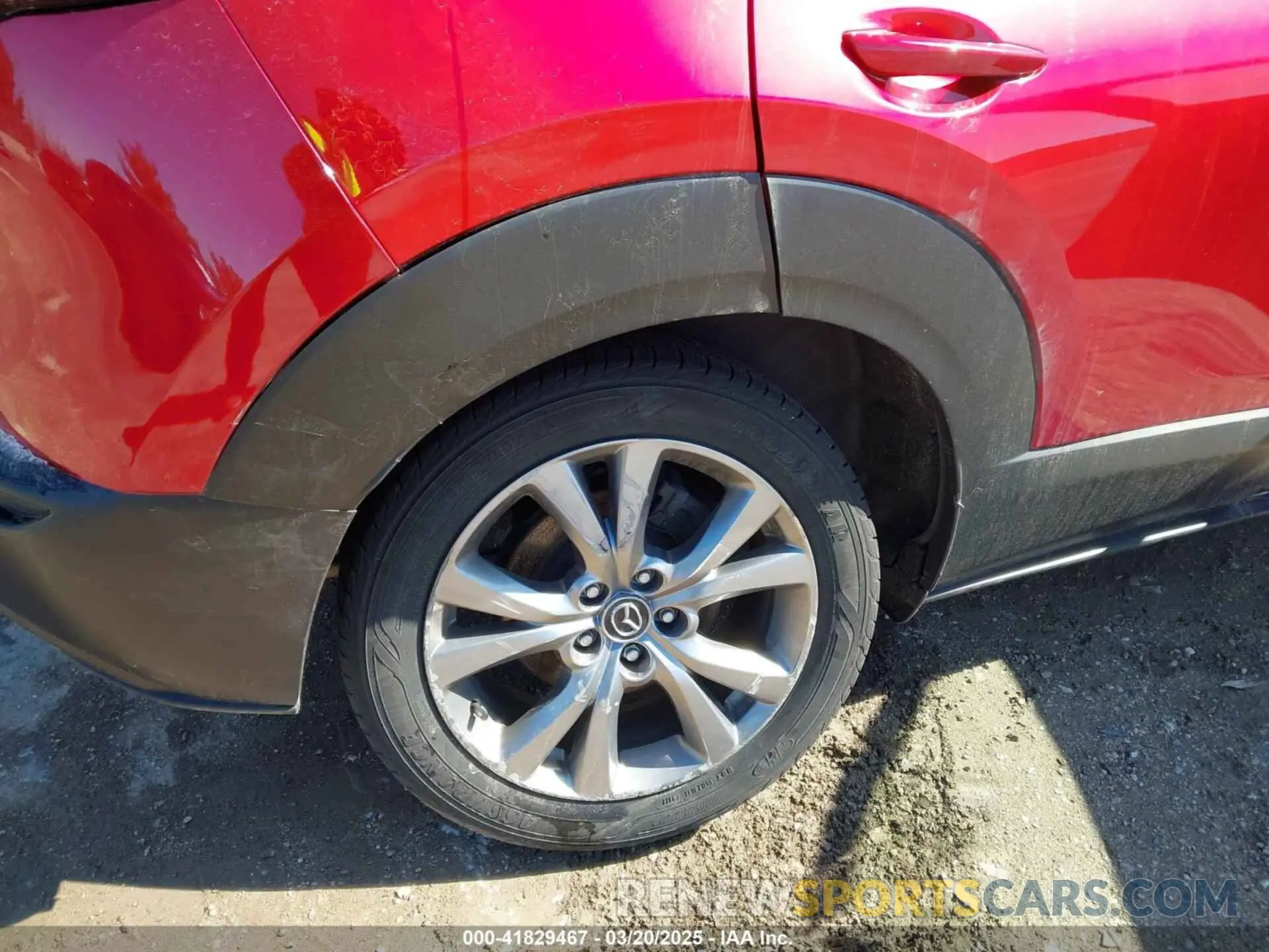 6 fotografías del automóvil dañado 3MVDMBDL4LM109695 MAZDA CX-30 2020