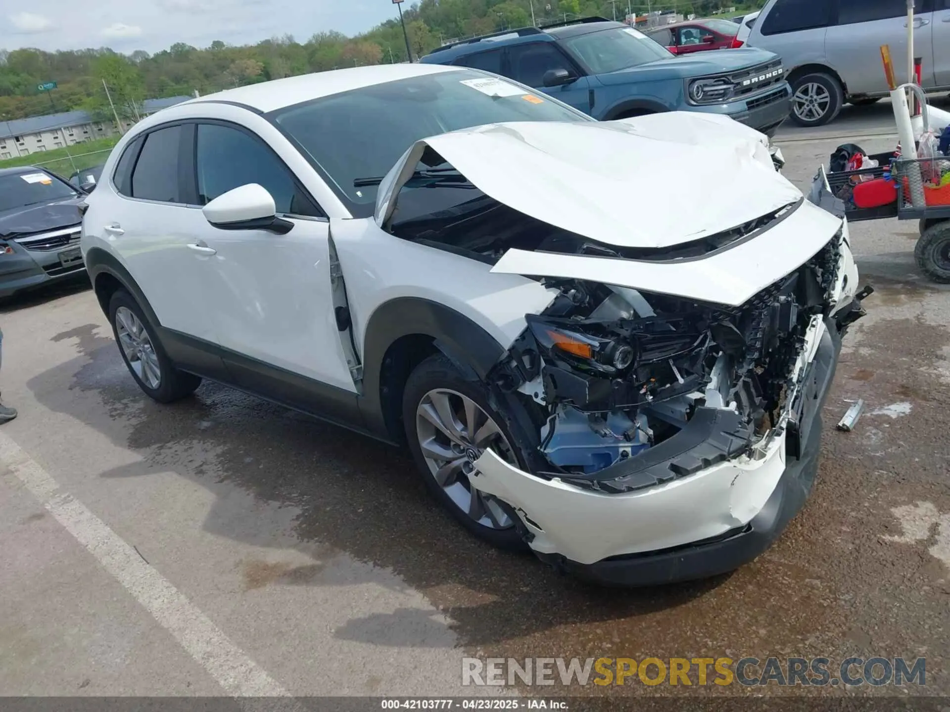 1 fotografías del automóvil dañado 3MVDMBDL9LM101866 MAZDA CX-30 2020