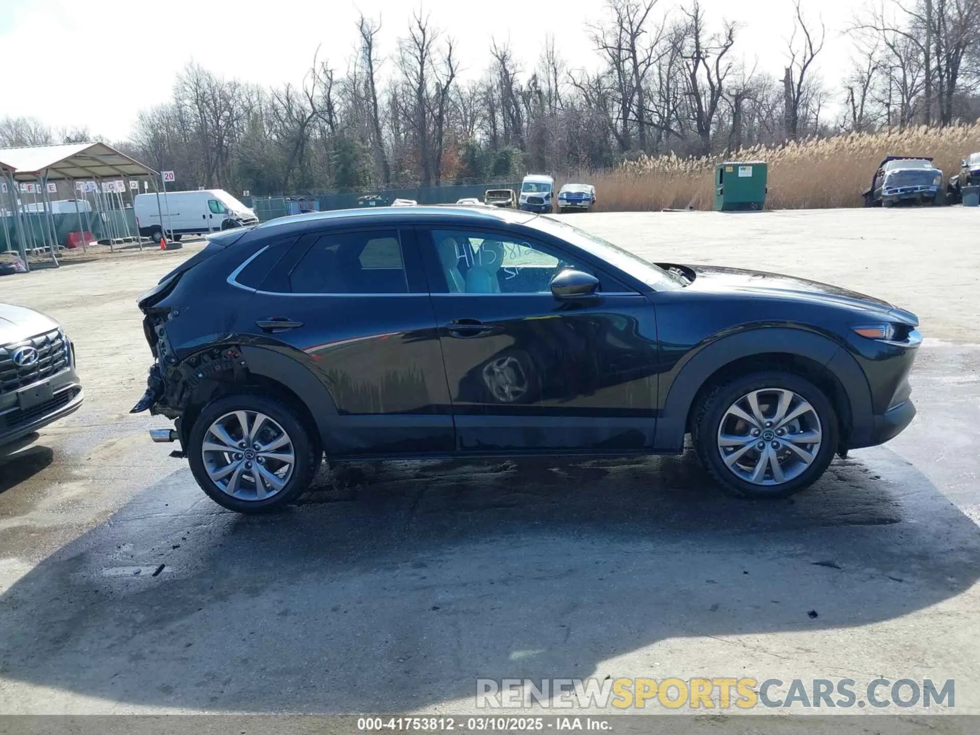 14 fotografías del automóvil dañado 3MVDMBEM5LM106120 MAZDA CX-30 2020