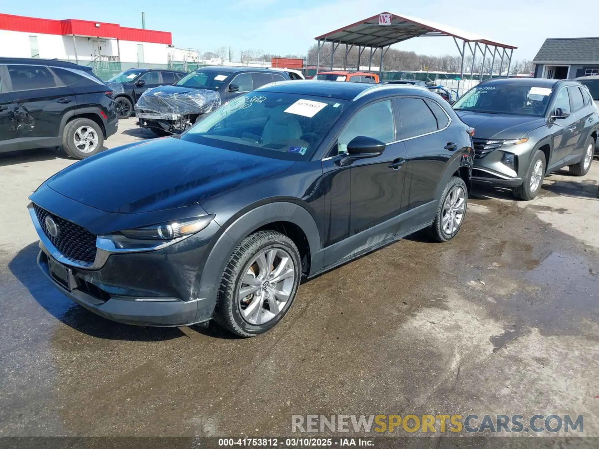 2 fotografías del automóvil dañado 3MVDMBEM5LM106120 MAZDA CX-30 2020
