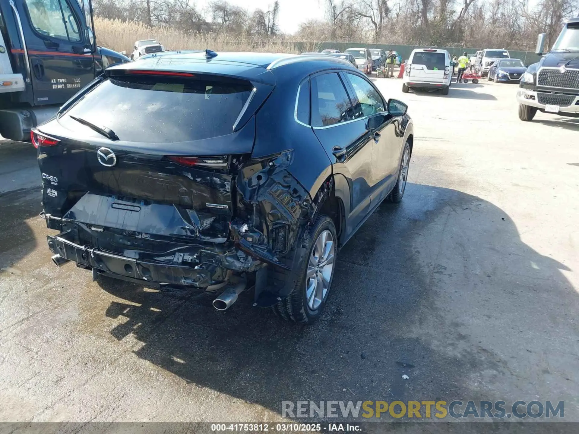 4 fotografías del automóvil dañado 3MVDMBEM5LM106120 MAZDA CX-30 2020