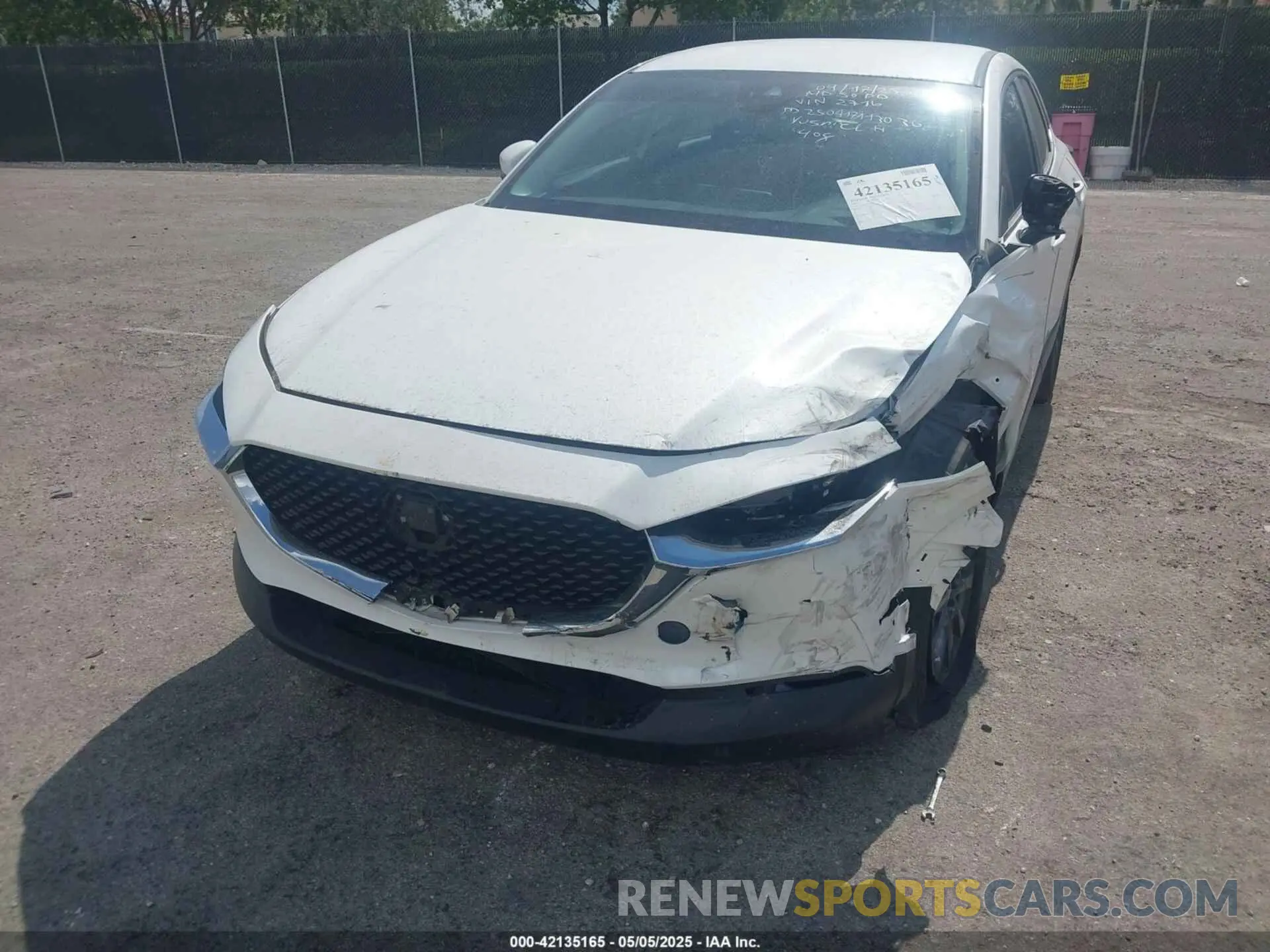17 fotografías del automóvil dañado 3MVDMAAL0MM272716 MAZDA CX-30 2021