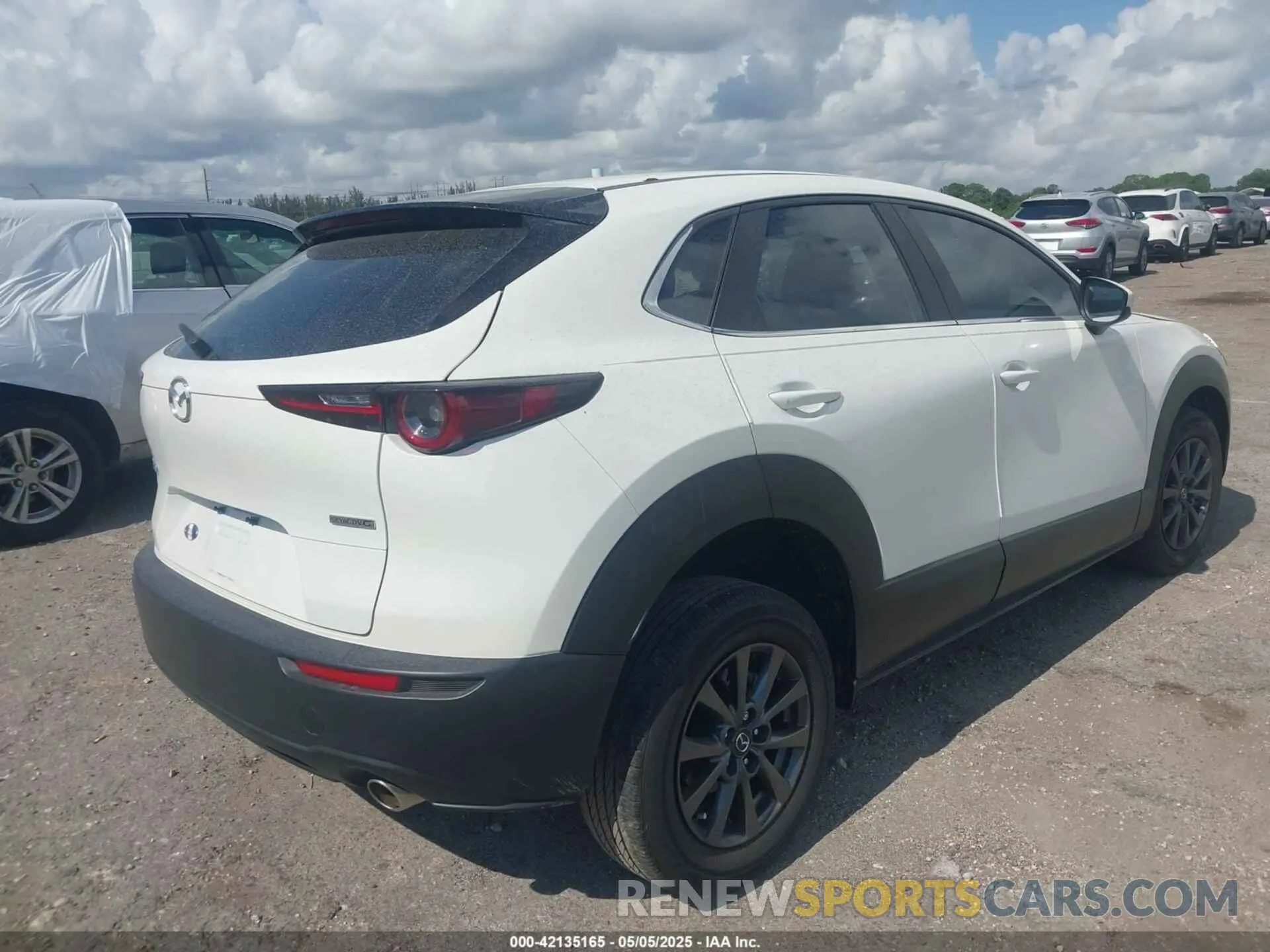 4 fotografías del automóvil dañado 3MVDMAAL0MM272716 MAZDA CX-30 2021