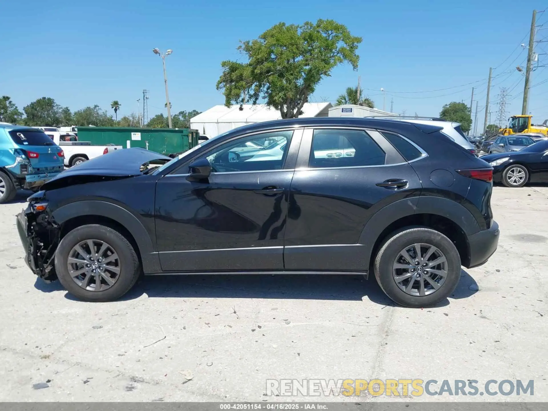 14 fotografías del automóvil dañado 3MVDMAAL7MM268341 MAZDA CX-30 2021