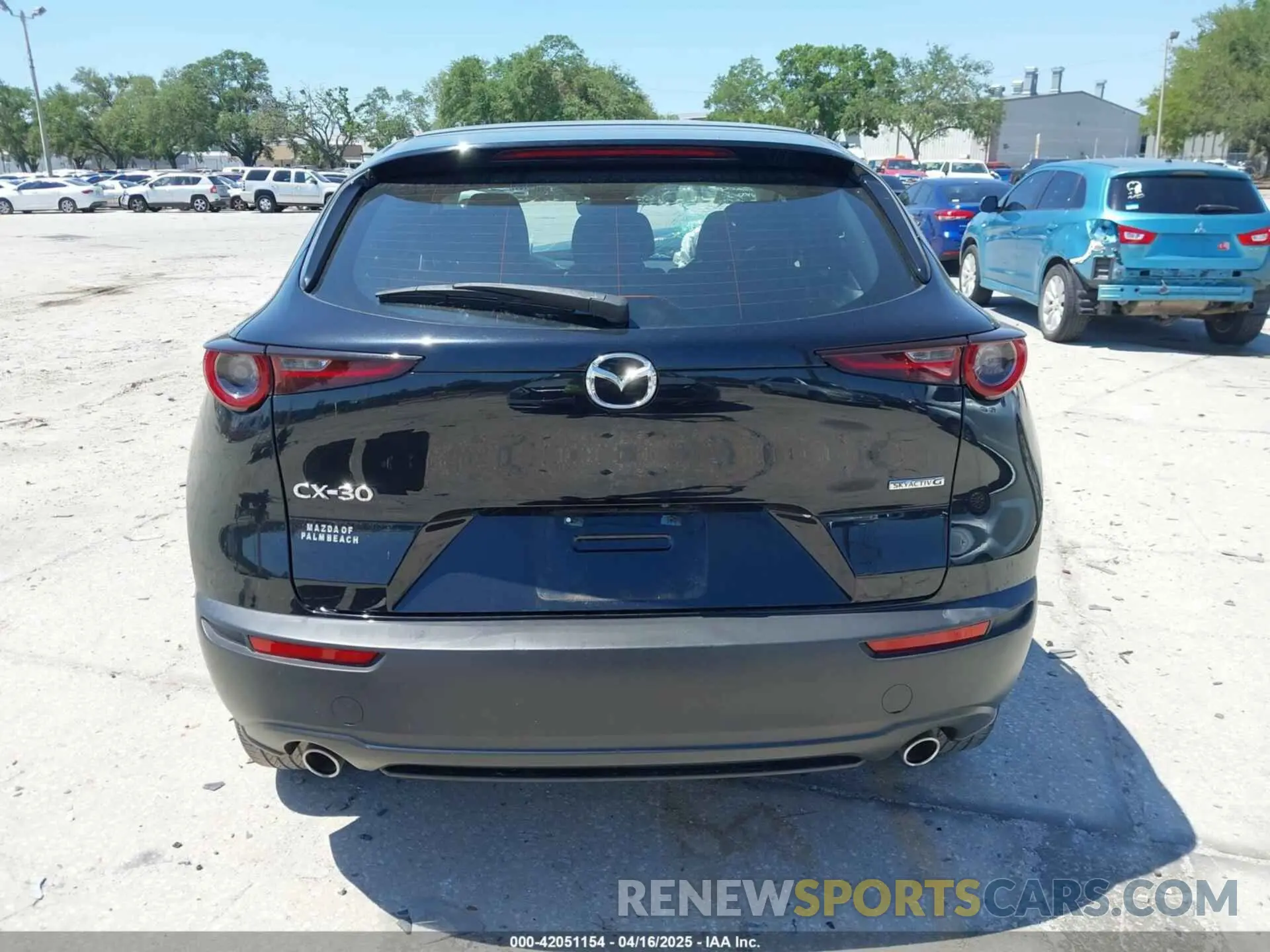 16 fotografías del automóvil dañado 3MVDMAAL7MM268341 MAZDA CX-30 2021
