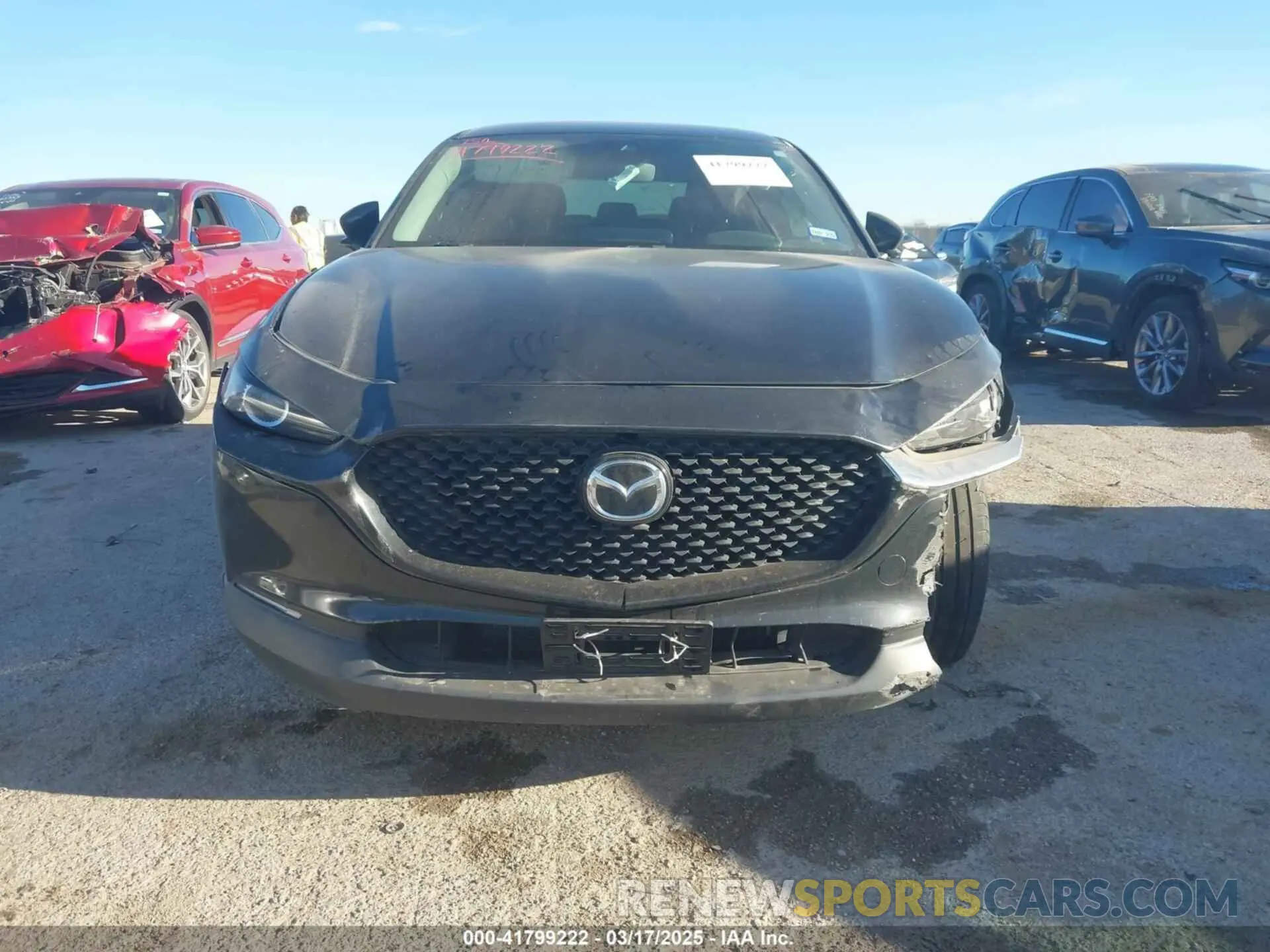 11 fotografías del automóvil dañado 3MVDMABL2MM239067 MAZDA CX-30 2021