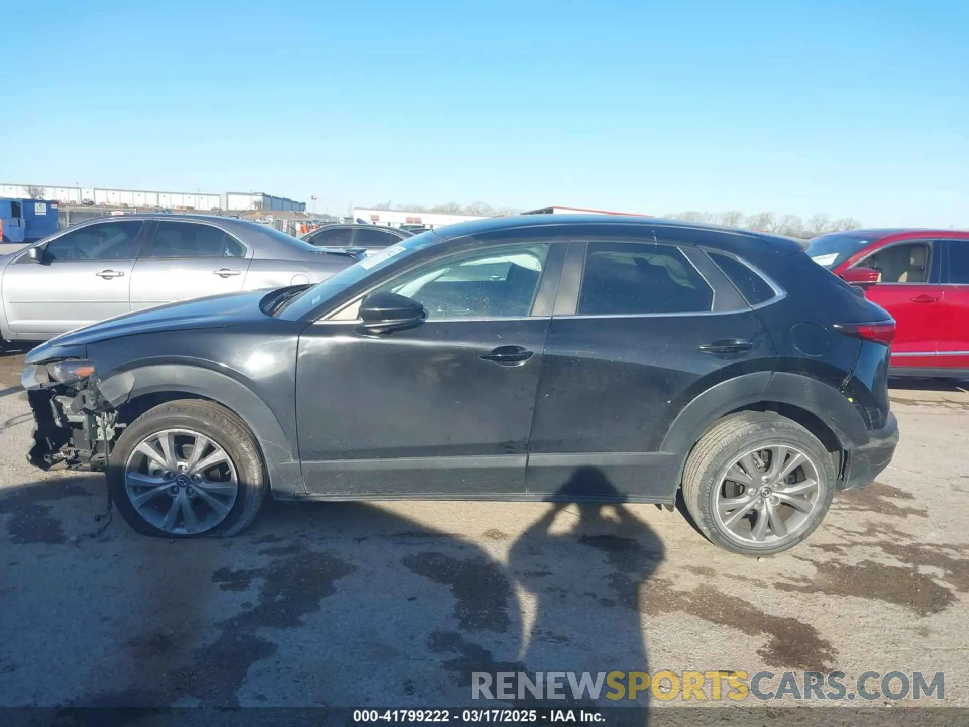 13 fotografías del automóvil dañado 3MVDMABL2MM239067 MAZDA CX-30 2021