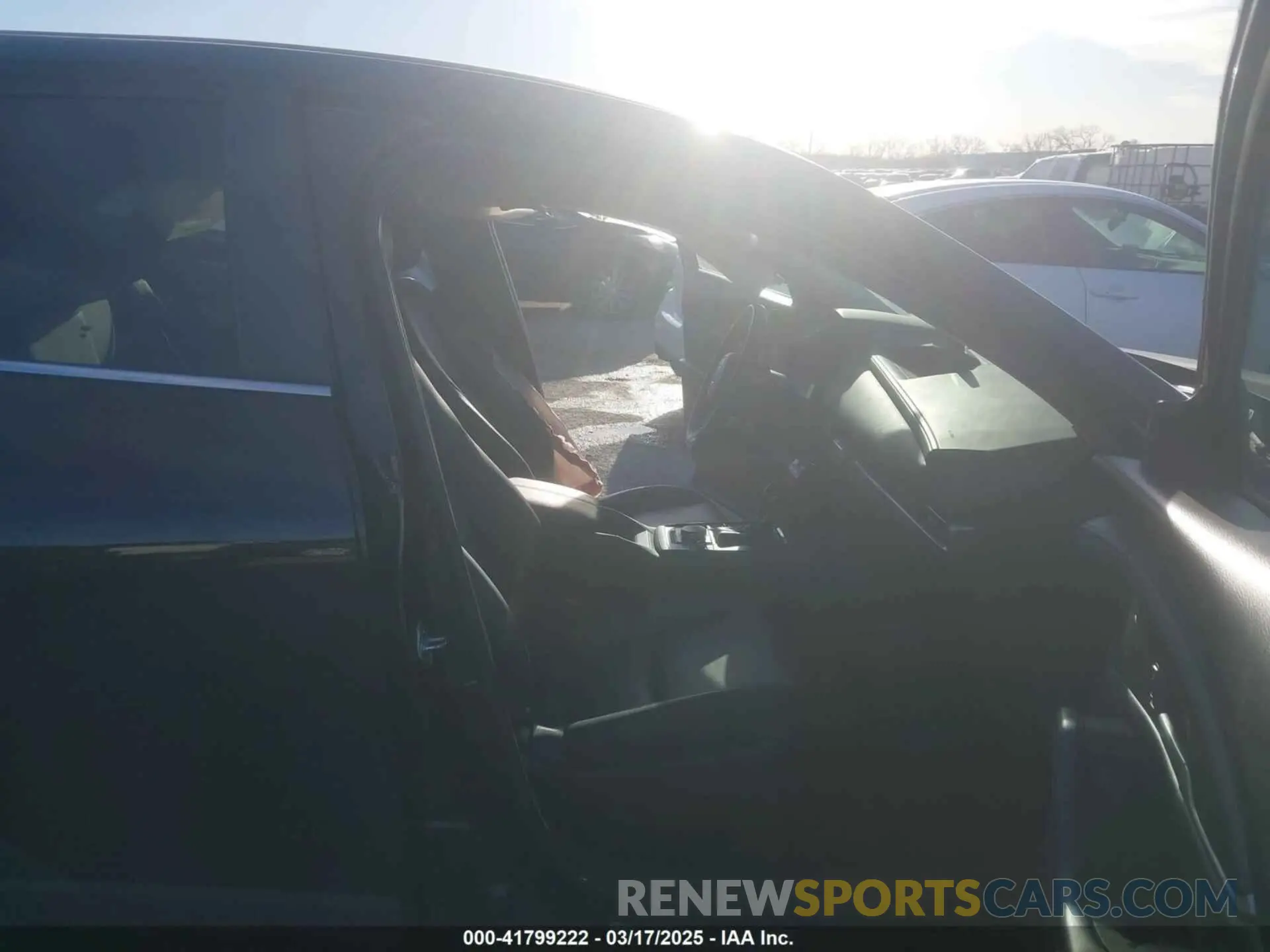 5 fotografías del automóvil dañado 3MVDMABL2MM239067 MAZDA CX-30 2021
