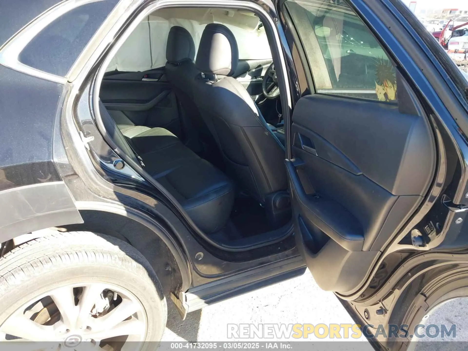 8 fotografías del automóvil dañado 3MVDMABL2MM244740 MAZDA CX-30 2021