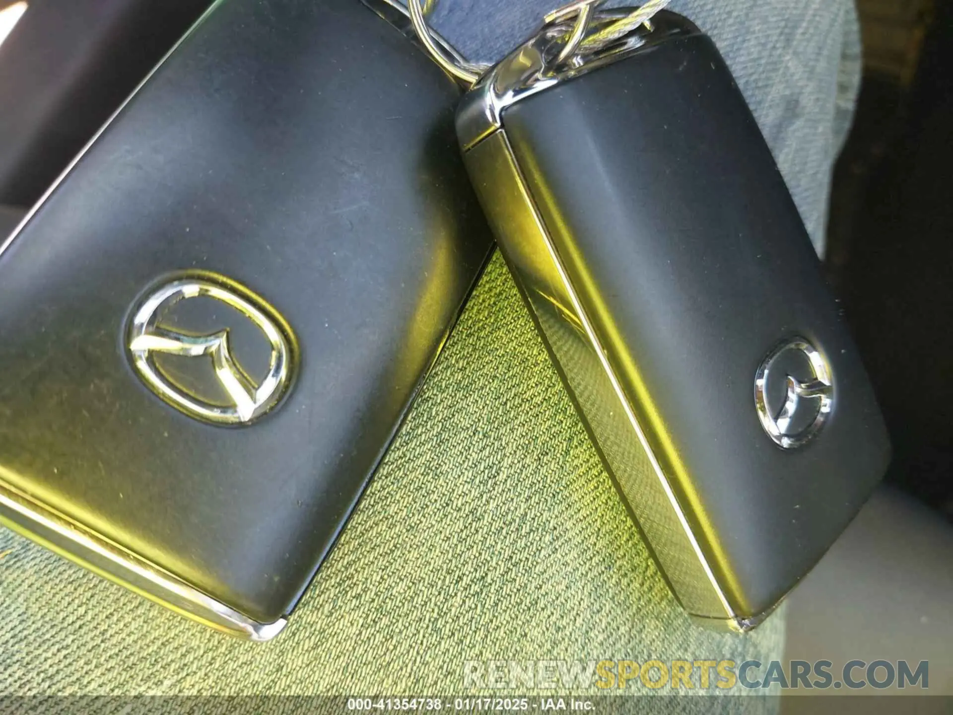 11 fotografías del automóvil dañado 3MVDMABL3MM239692 MAZDA CX-30 2021