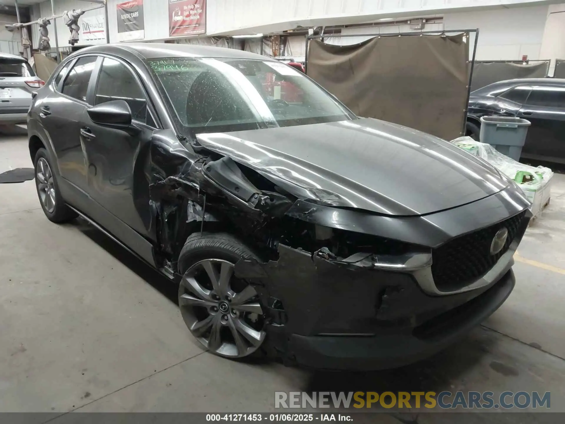 1 fotografías del automóvil dañado 3MVDMABL3MM268206 MAZDA CX-30 2021