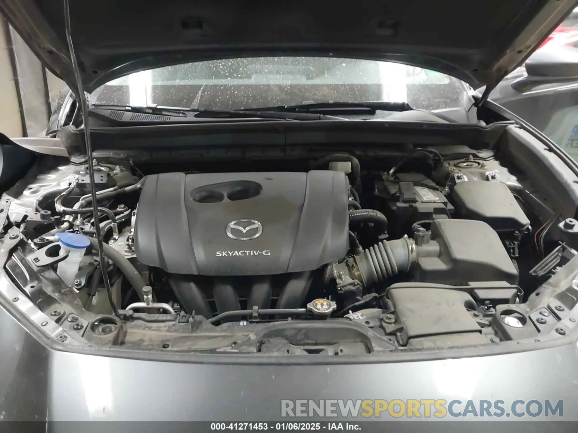 10 fotografías del automóvil dañado 3MVDMABL3MM268206 MAZDA CX-30 2021
