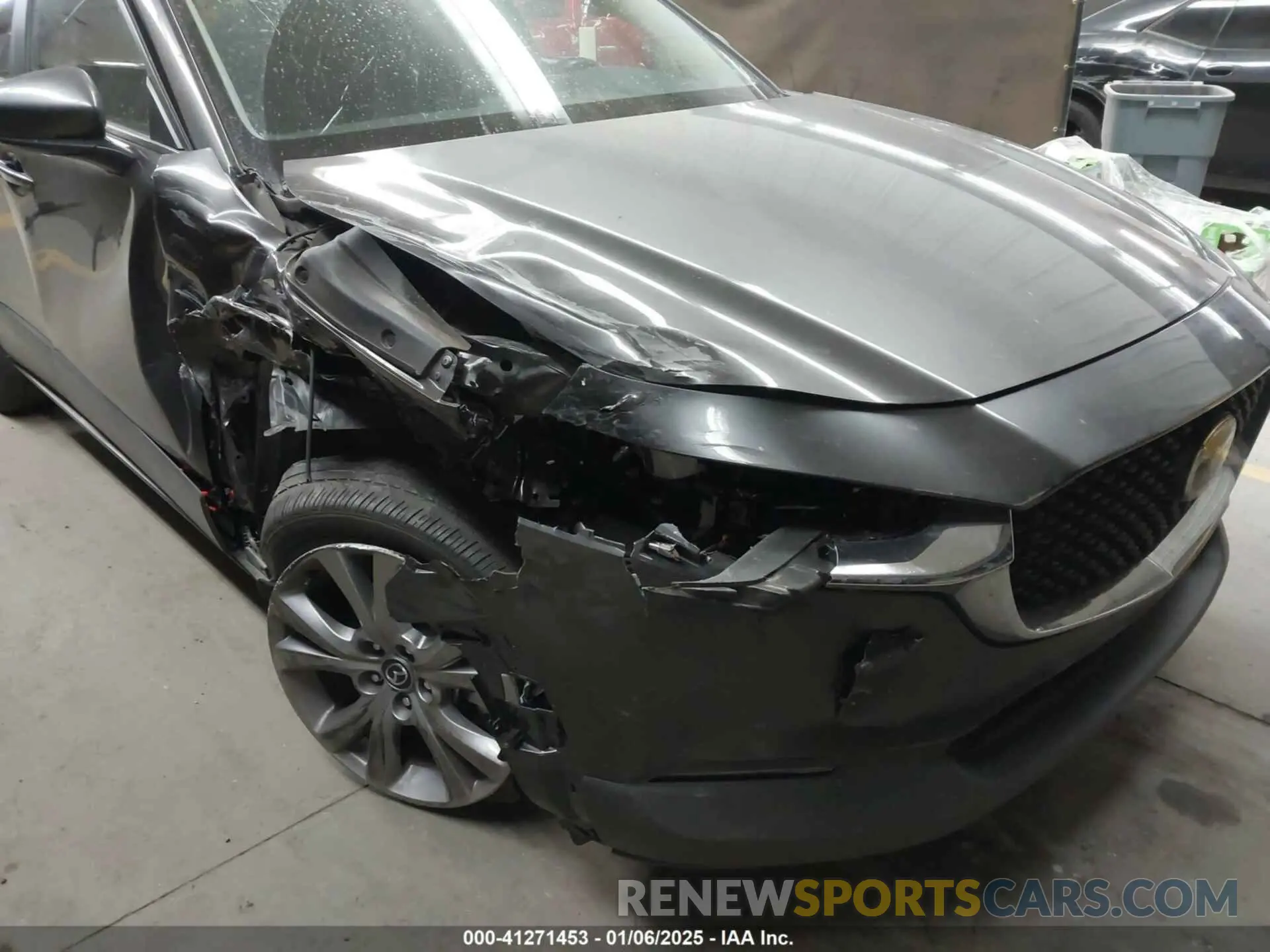 6 fotografías del automóvil dañado 3MVDMABL3MM268206 MAZDA CX-30 2021
