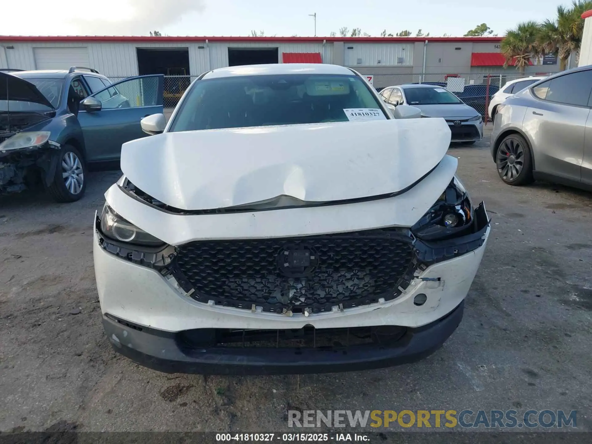 12 fotografías del automóvil dañado 3MVDMABL5MM273133 MAZDA CX-30 2021