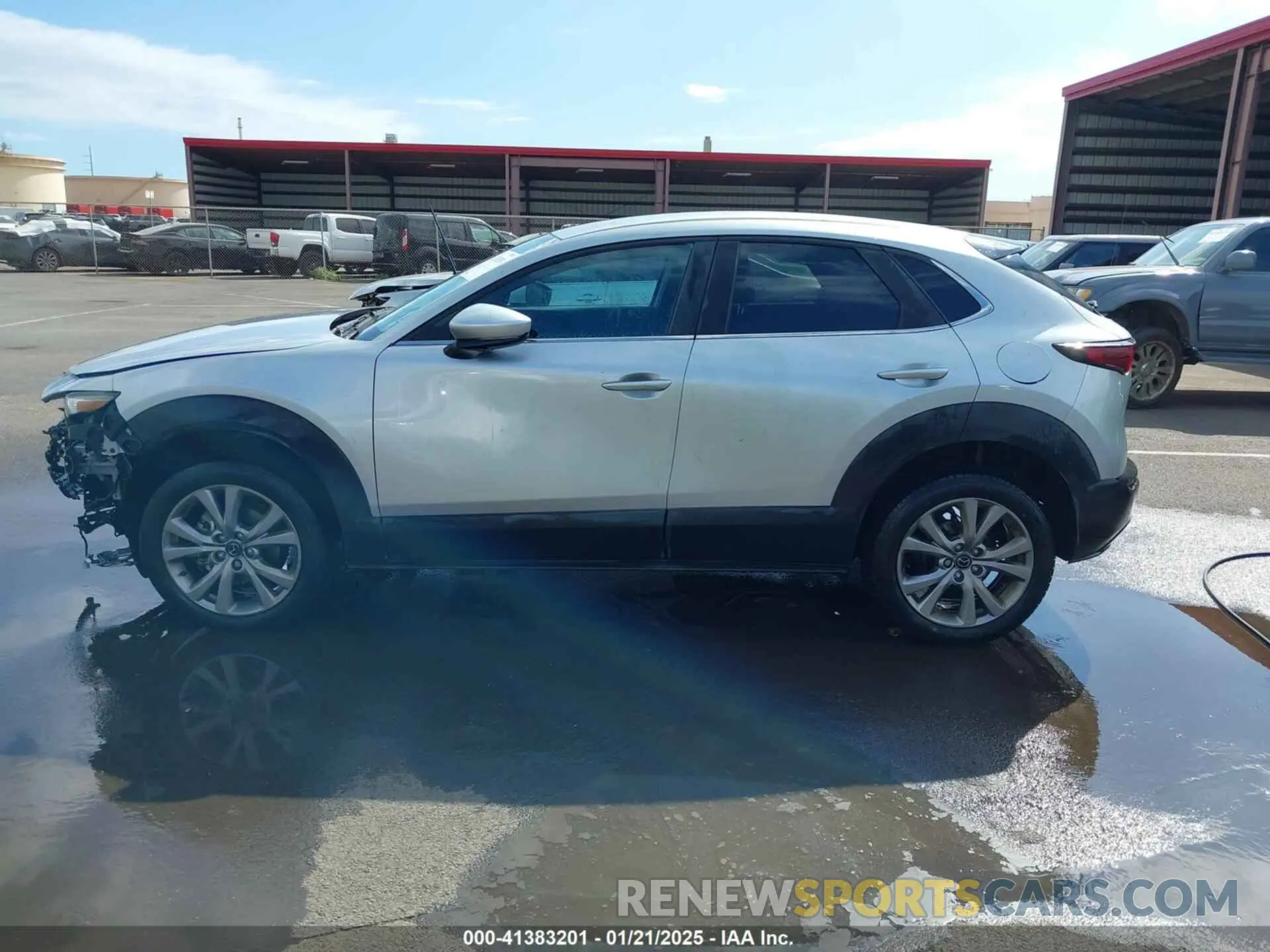 15 fotografías del automóvil dañado 3MVDMABLXMM221559 MAZDA CX-30 2021