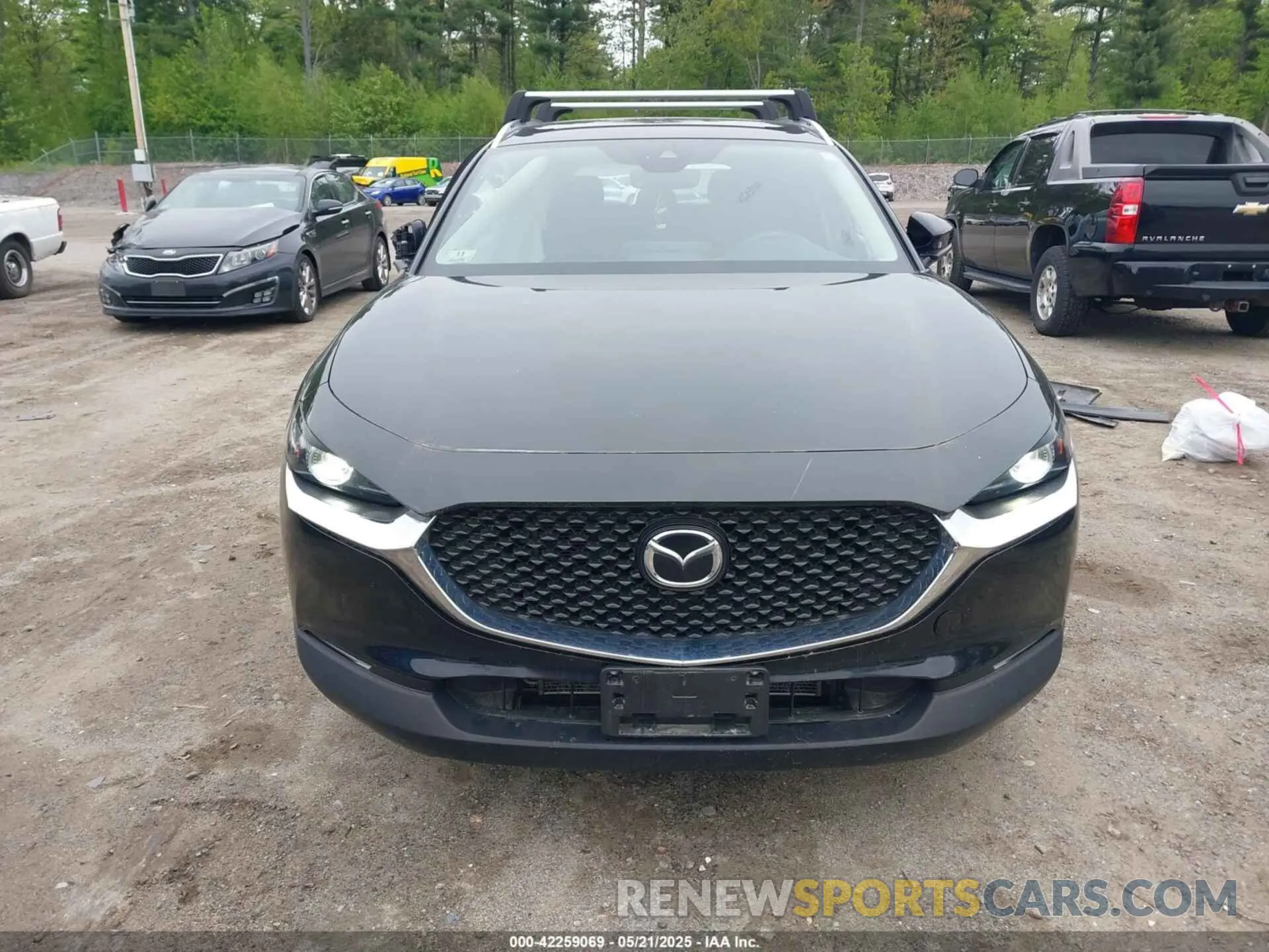 13 fotografías del automóvil dañado 3MVDMBAL6MM216396 MAZDA CX-30 2021