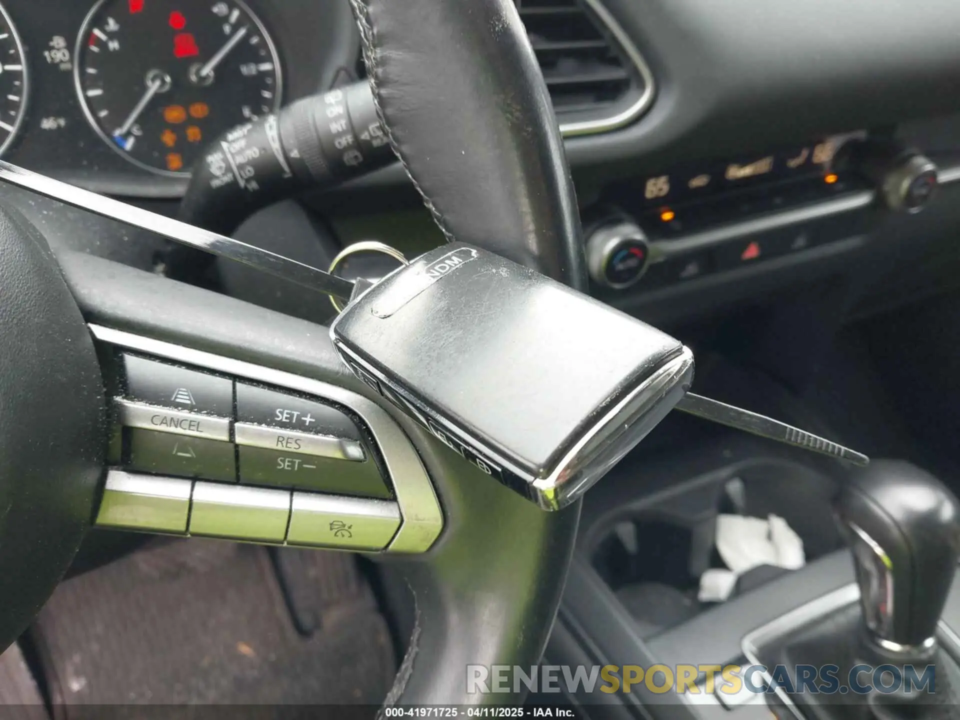11 fotografías del automóvil dañado 3MVDMBBL0MM311261 MAZDA CX-30 2021