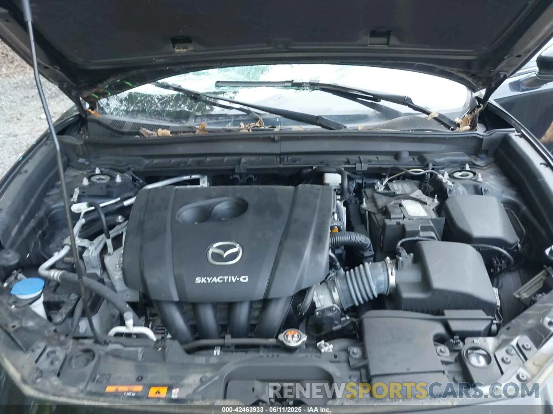 10 fotografías del automóvil dañado 3MVDMBBL1MM234920 MAZDA CX-30 2021