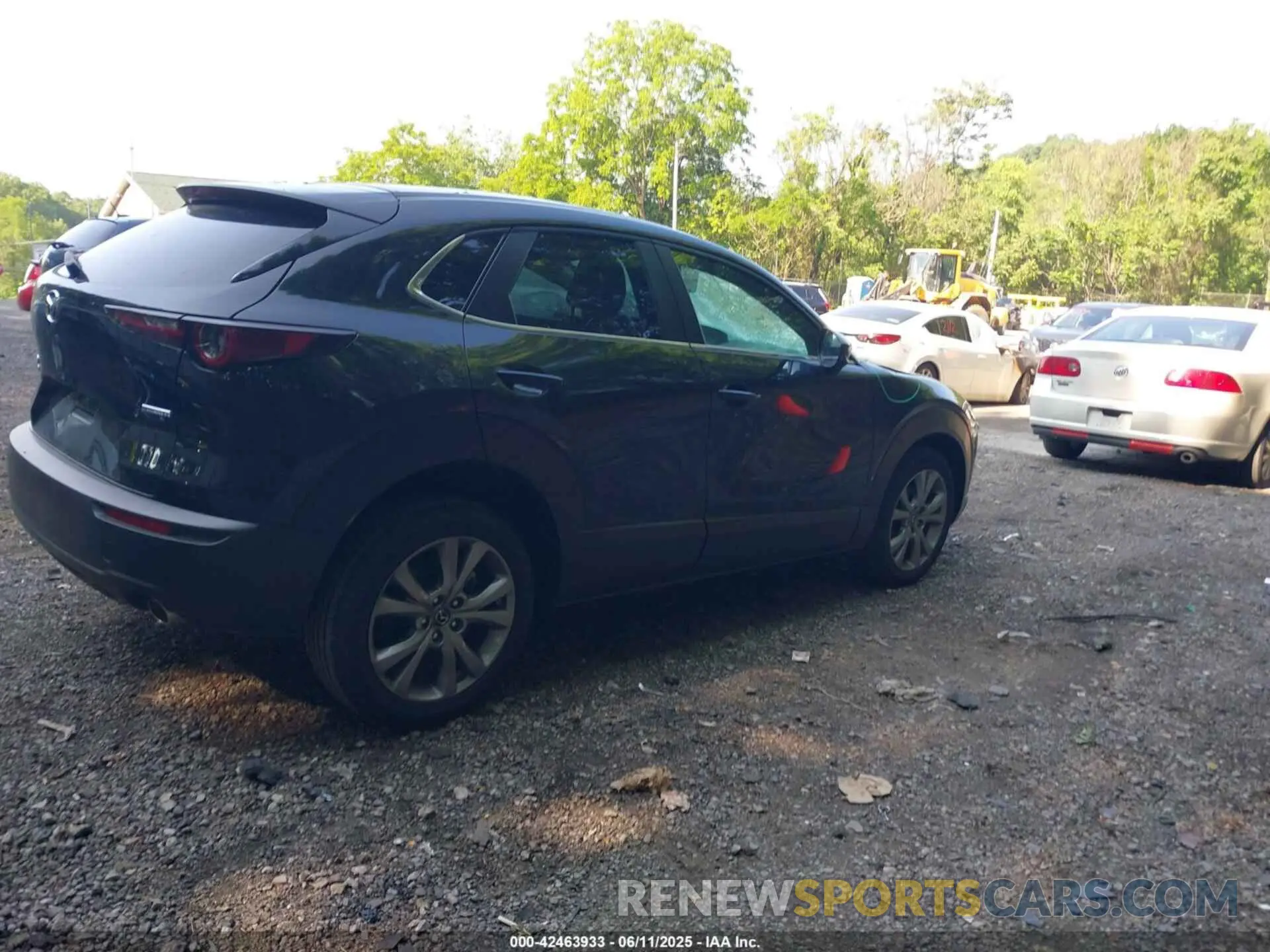 4 fotografías del automóvil dañado 3MVDMBBL1MM234920 MAZDA CX-30 2021