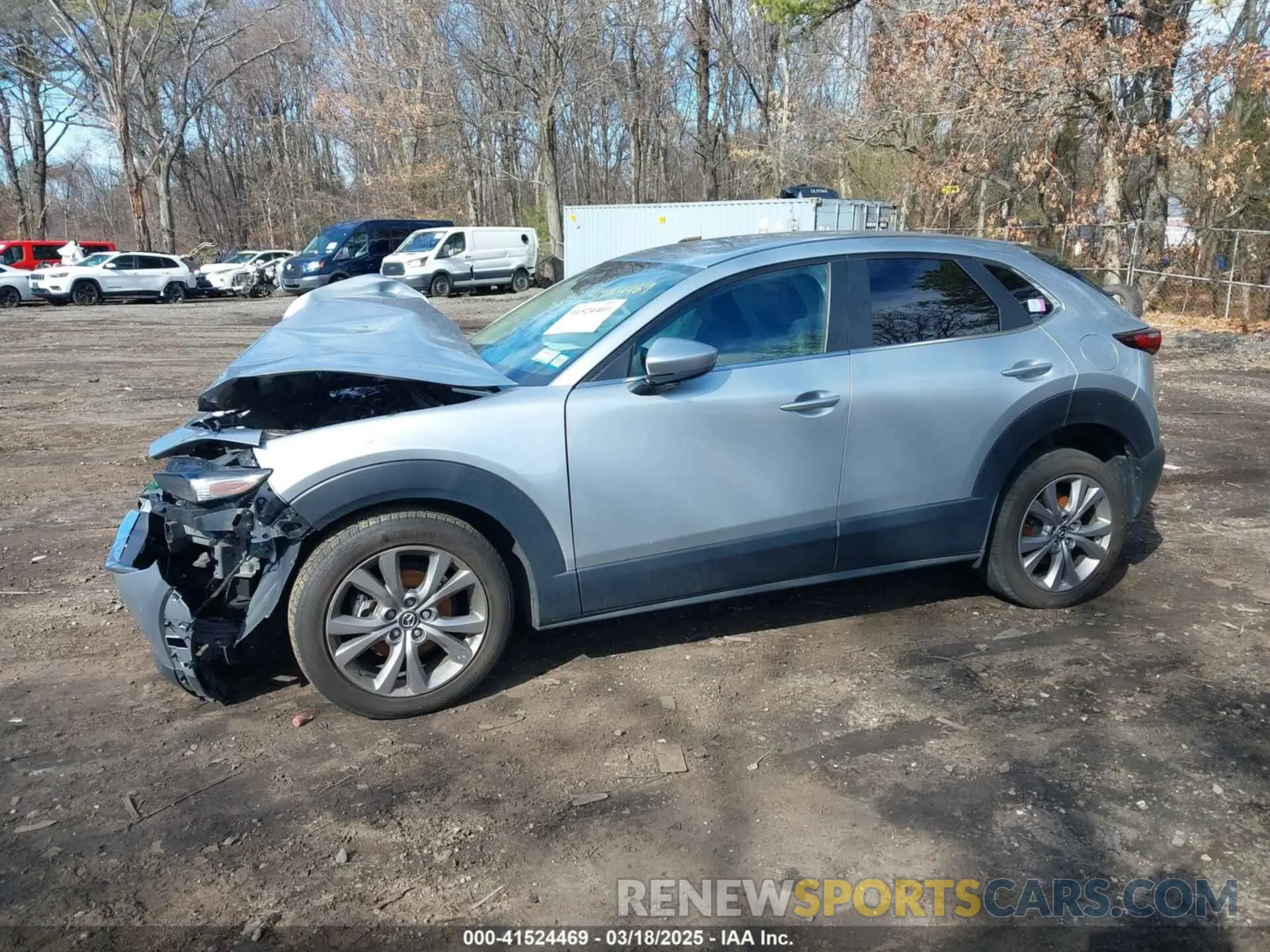 14 fotografías del automóvil dañado 3MVDMBBL3MM224650 MAZDA CX-30 2021