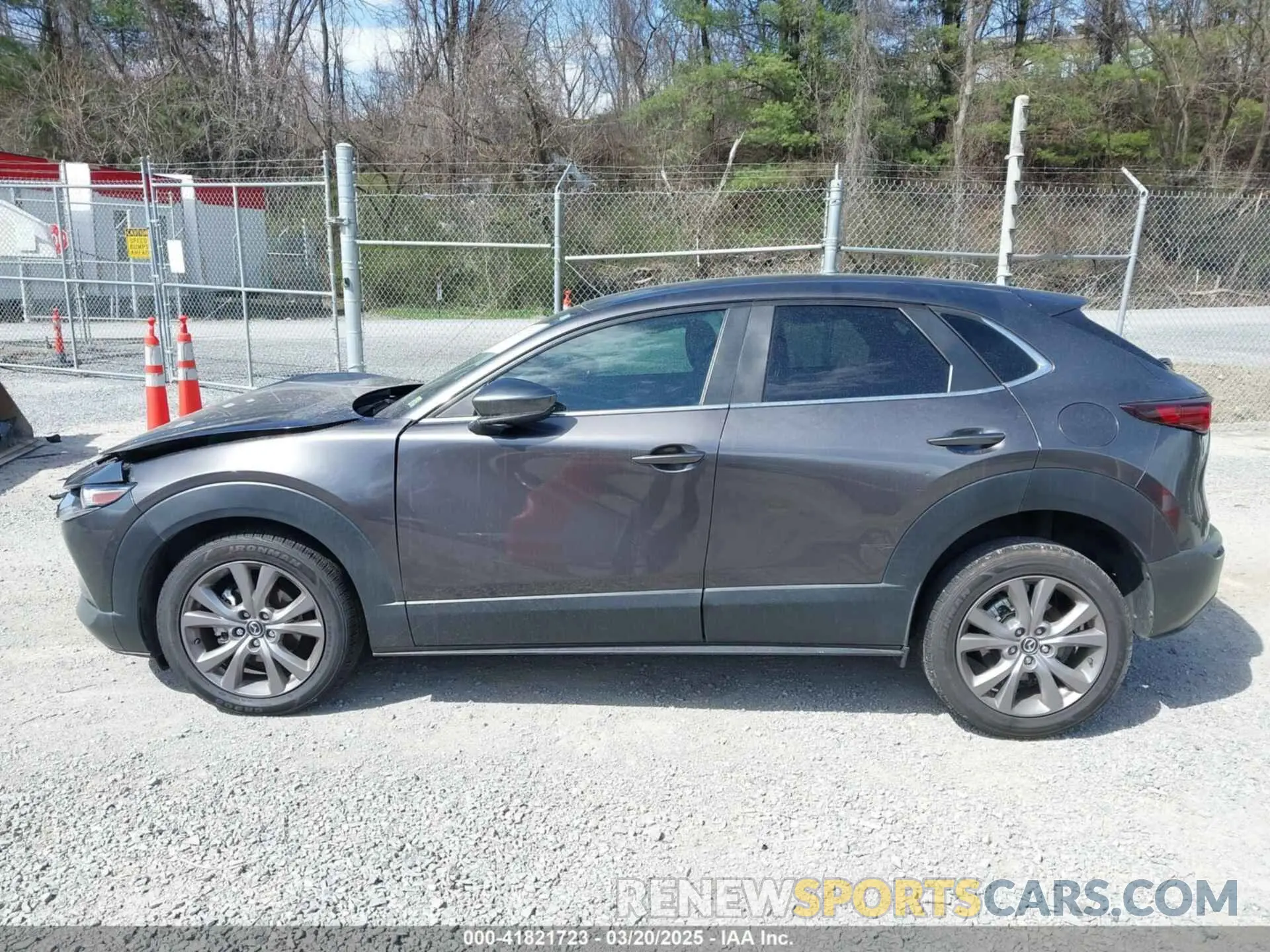 14 fotografías del automóvil dañado 3MVDMBBL5MM224326 MAZDA CX-30 2021