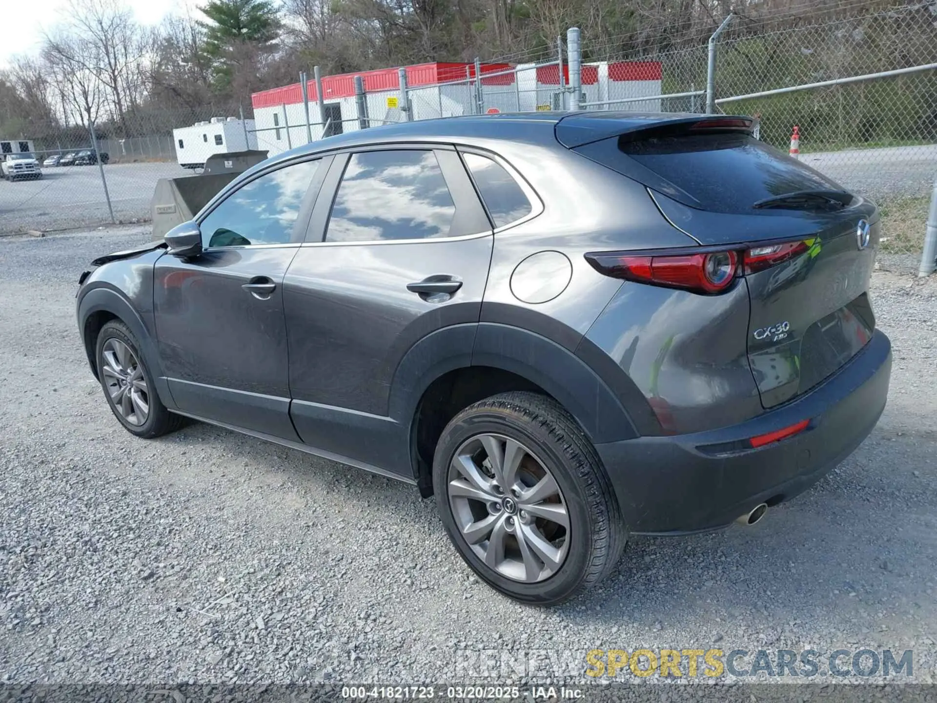 3 fotografías del automóvil dañado 3MVDMBBL5MM224326 MAZDA CX-30 2021