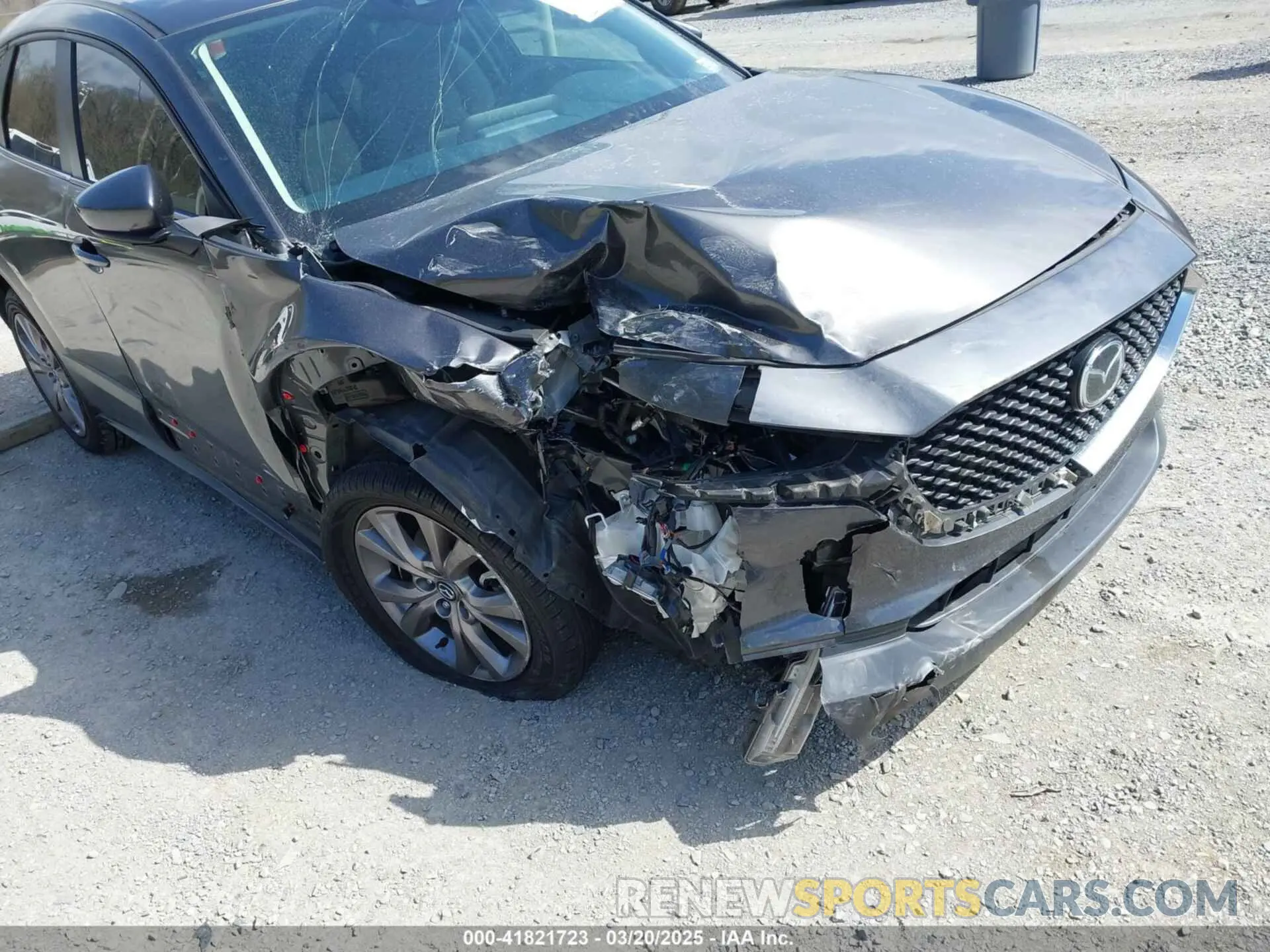 6 fotografías del automóvil dañado 3MVDMBBL5MM224326 MAZDA CX-30 2021