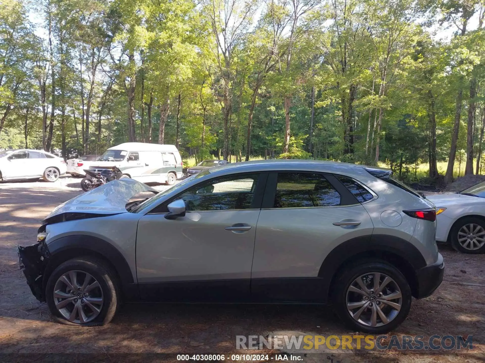 15 fotografías del automóvil dañado 3MVDMBBL5MM311787 MAZDA CX-30 2021